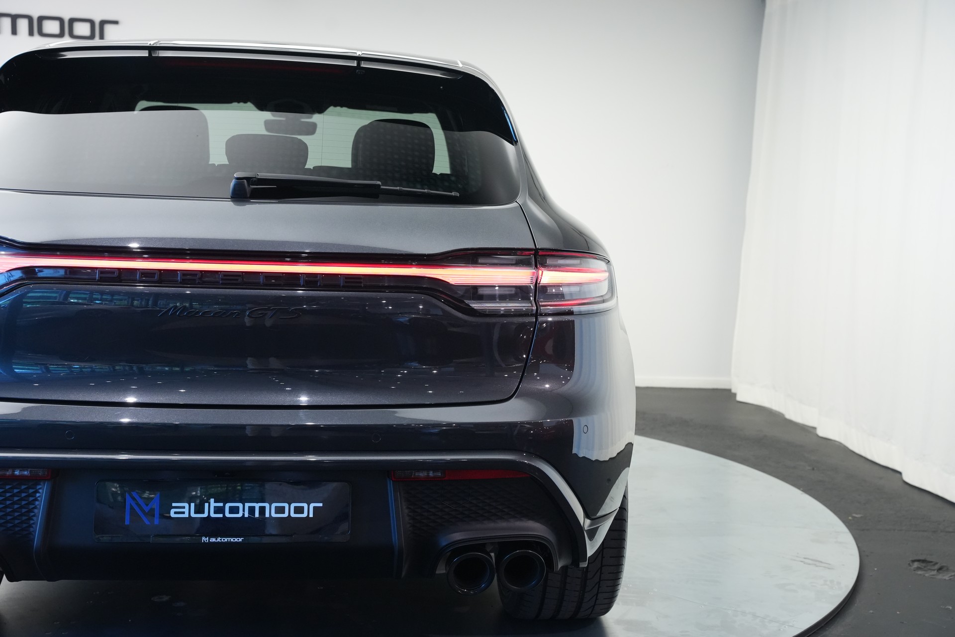 PORSCHE Macan GTS PDK *CH-Fahrzeug* *Panorama*-image-39