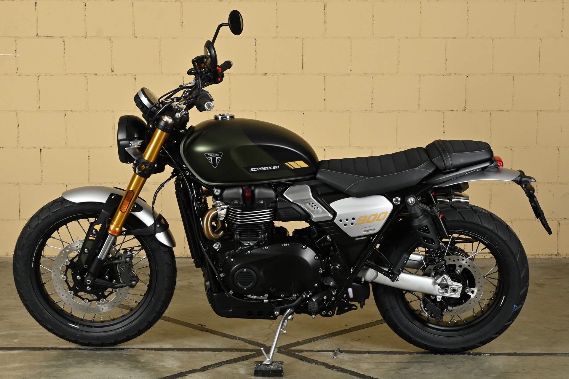 TRIUMPH Scrambler 900-showroom-element-3