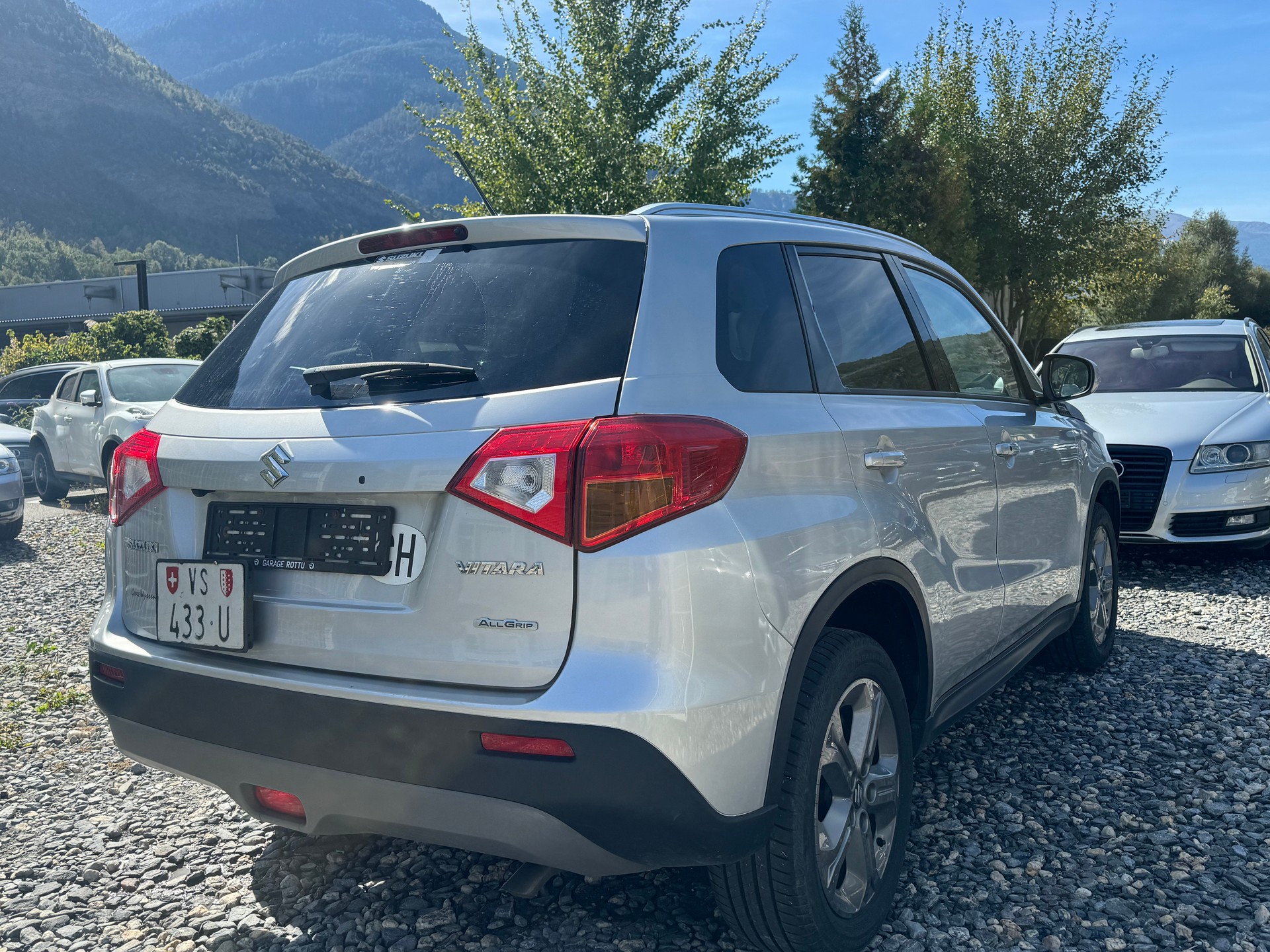 SUZUKI Vitara 1.6 TD Tradizio Top TCSS-image-9