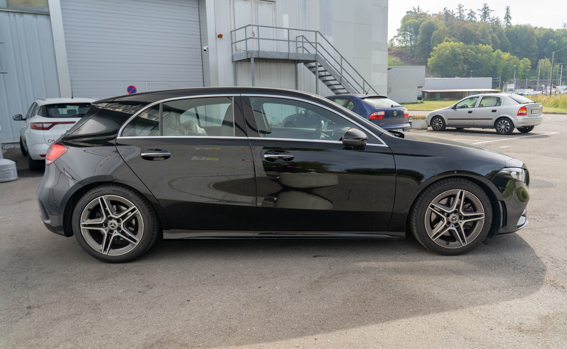 MERCEDES-BENZ A 220 d Style-image-5