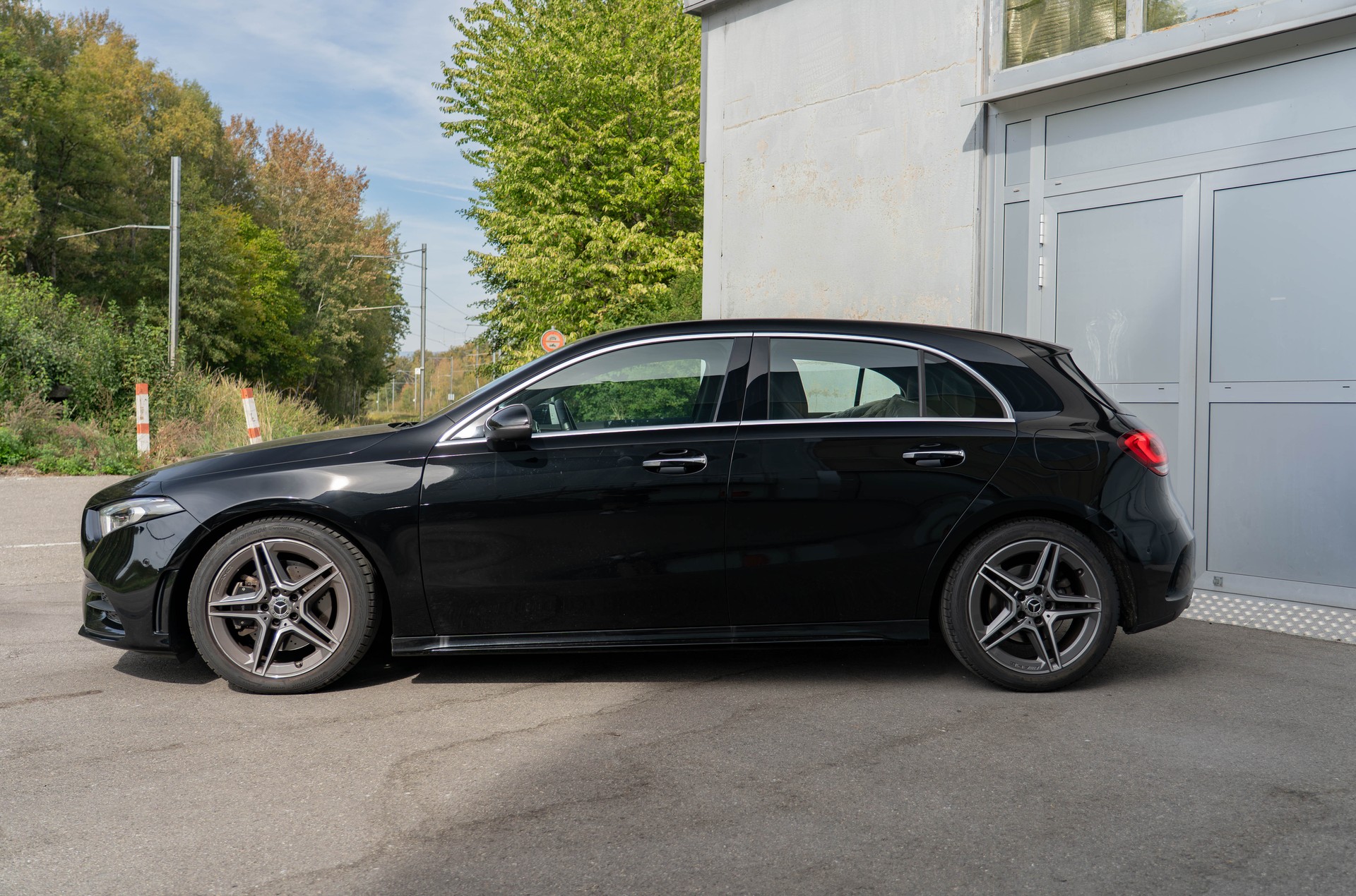 MERCEDES-BENZ A 220 d Style-image-1