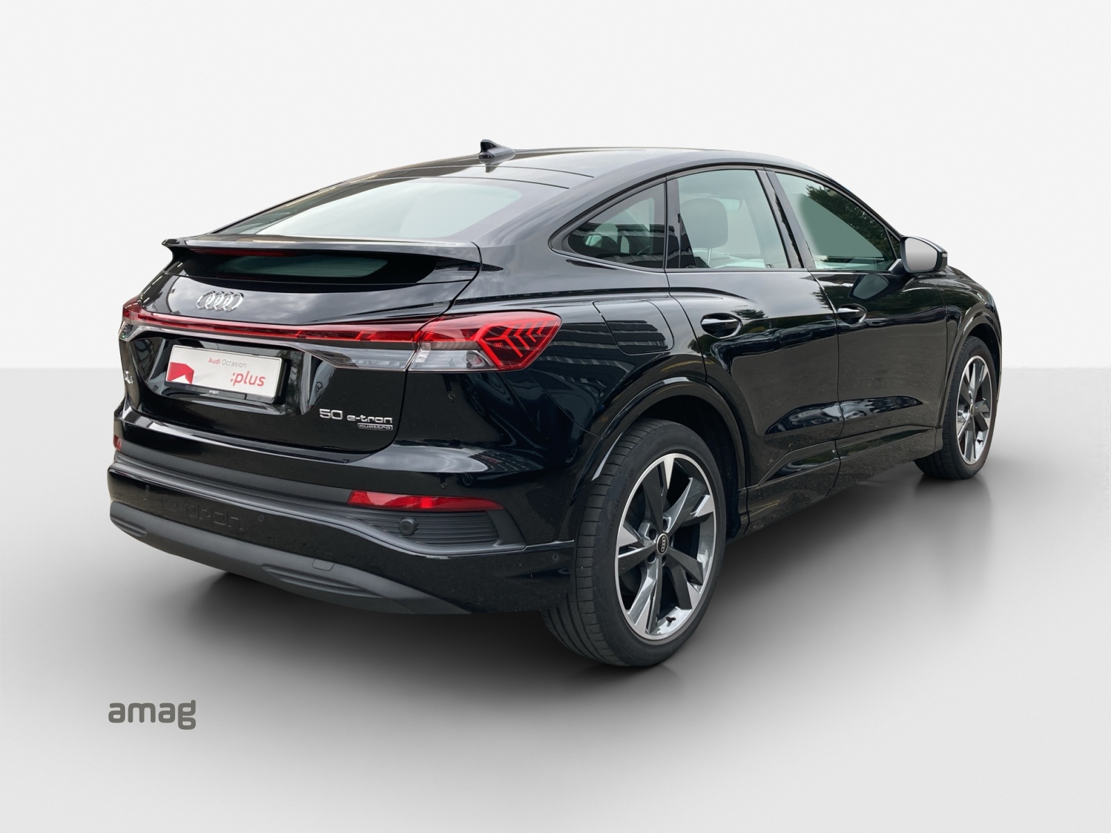AUDI Q4 Sportback e-tron 50 quattro-image-4