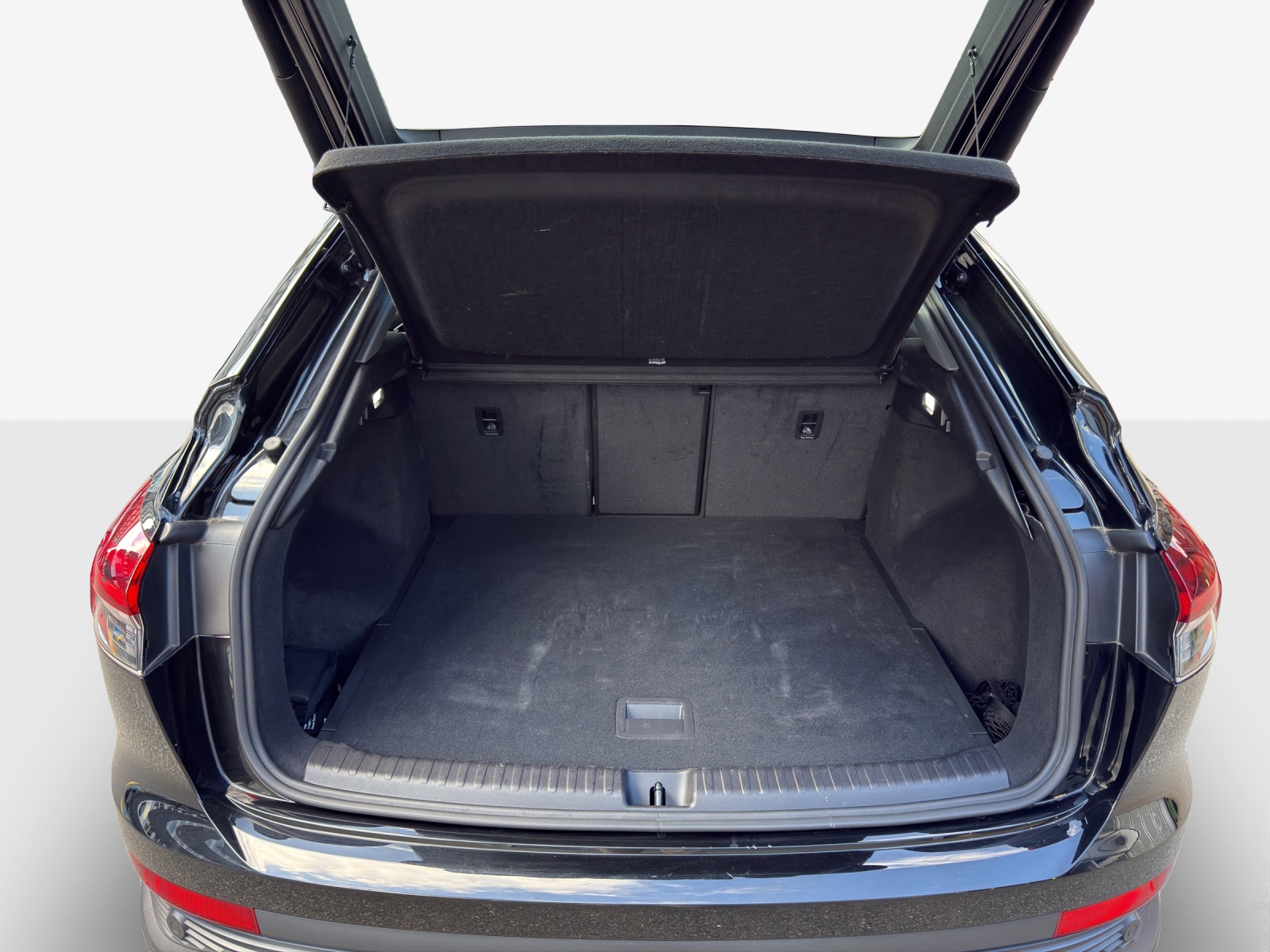AUDI Q4 Sportback e-tron 50 quattro-image-12
