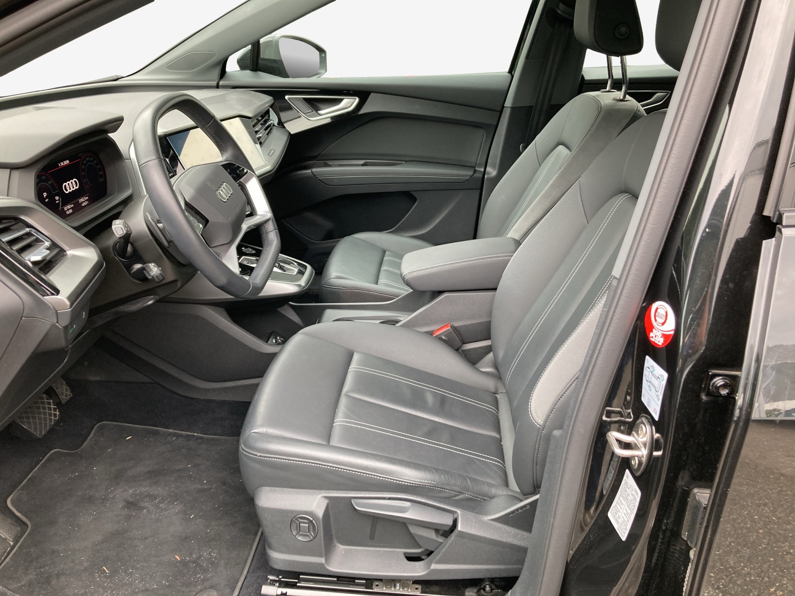 AUDI Q4 Sportback e-tron 50 quattro-image-7