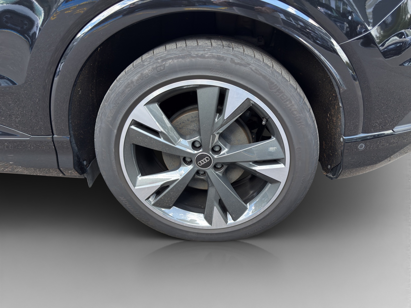 AUDI Q4 Sportback e-tron 50 quattro-image-13