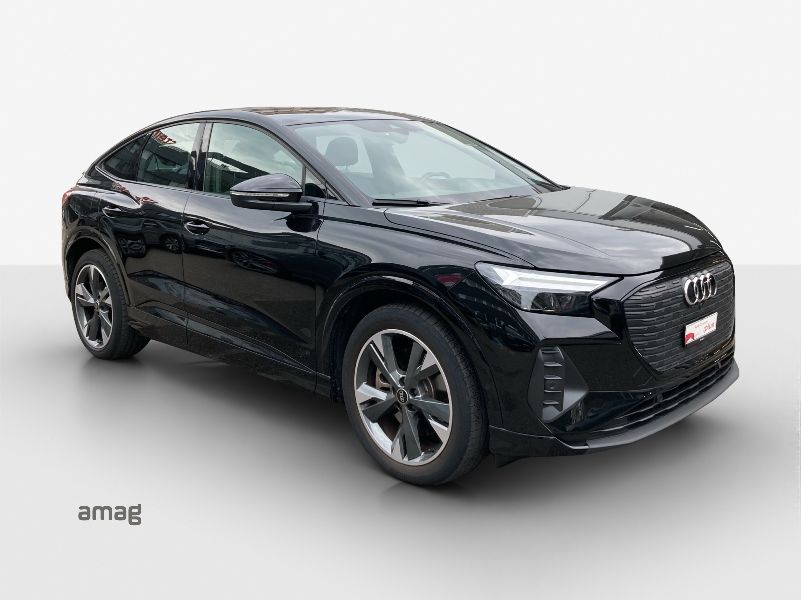 AUDI Q4 Sportback e-tron 50 quattro-image-5