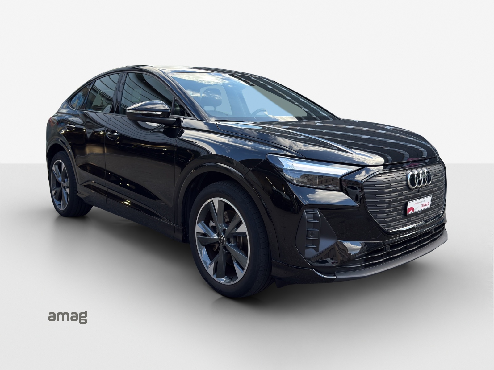 AUDI Q4 Sportback e-tron 50 quattro-image-5