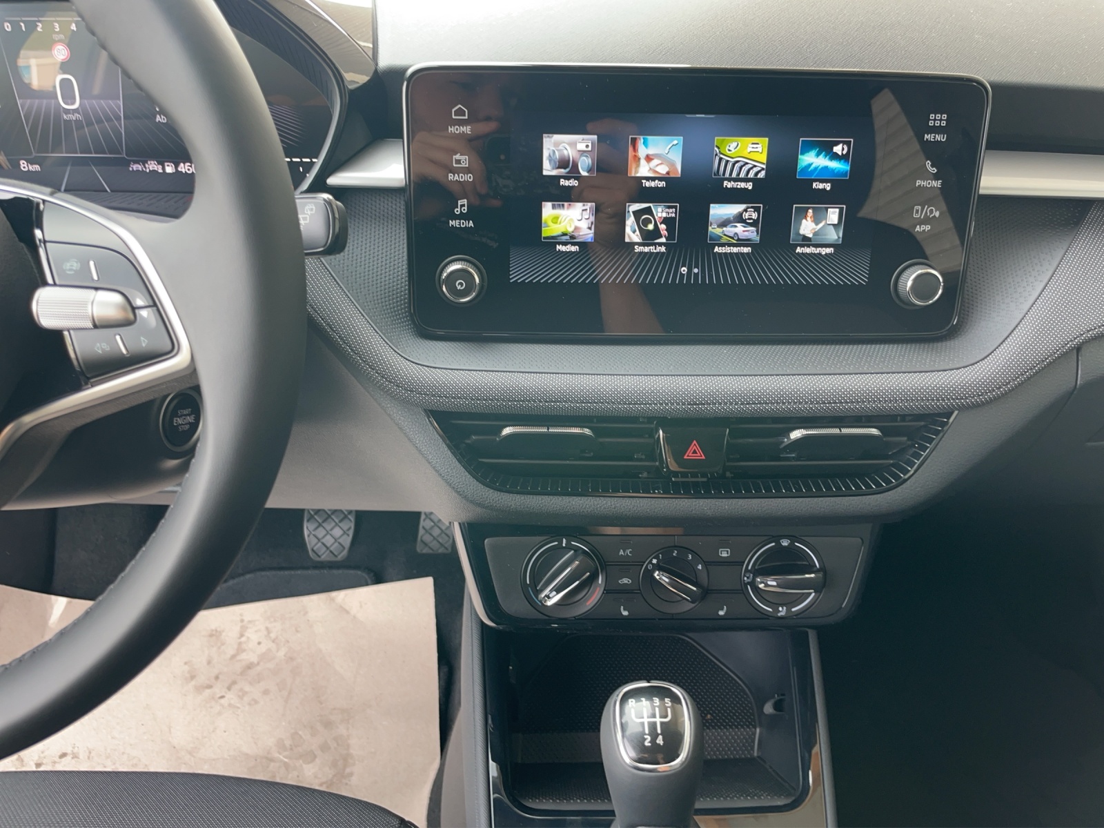 SKODA Fabia 1.0 TSI Selection-image-10