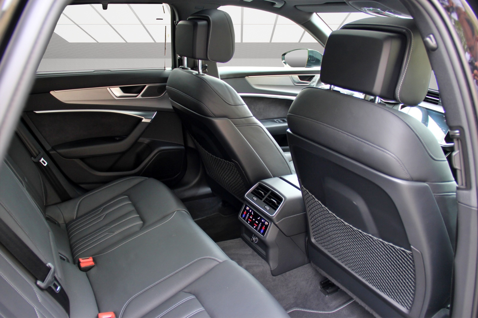 AUDI A6 Avant 50 TDI quattro S-LINE-image-11