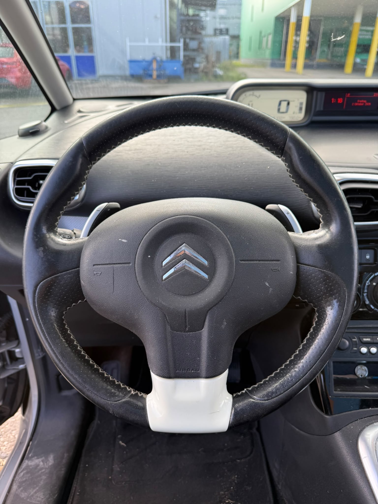 CITROEN C3 Picasso 1.6 HDi Swiss Style EGS6-image-11