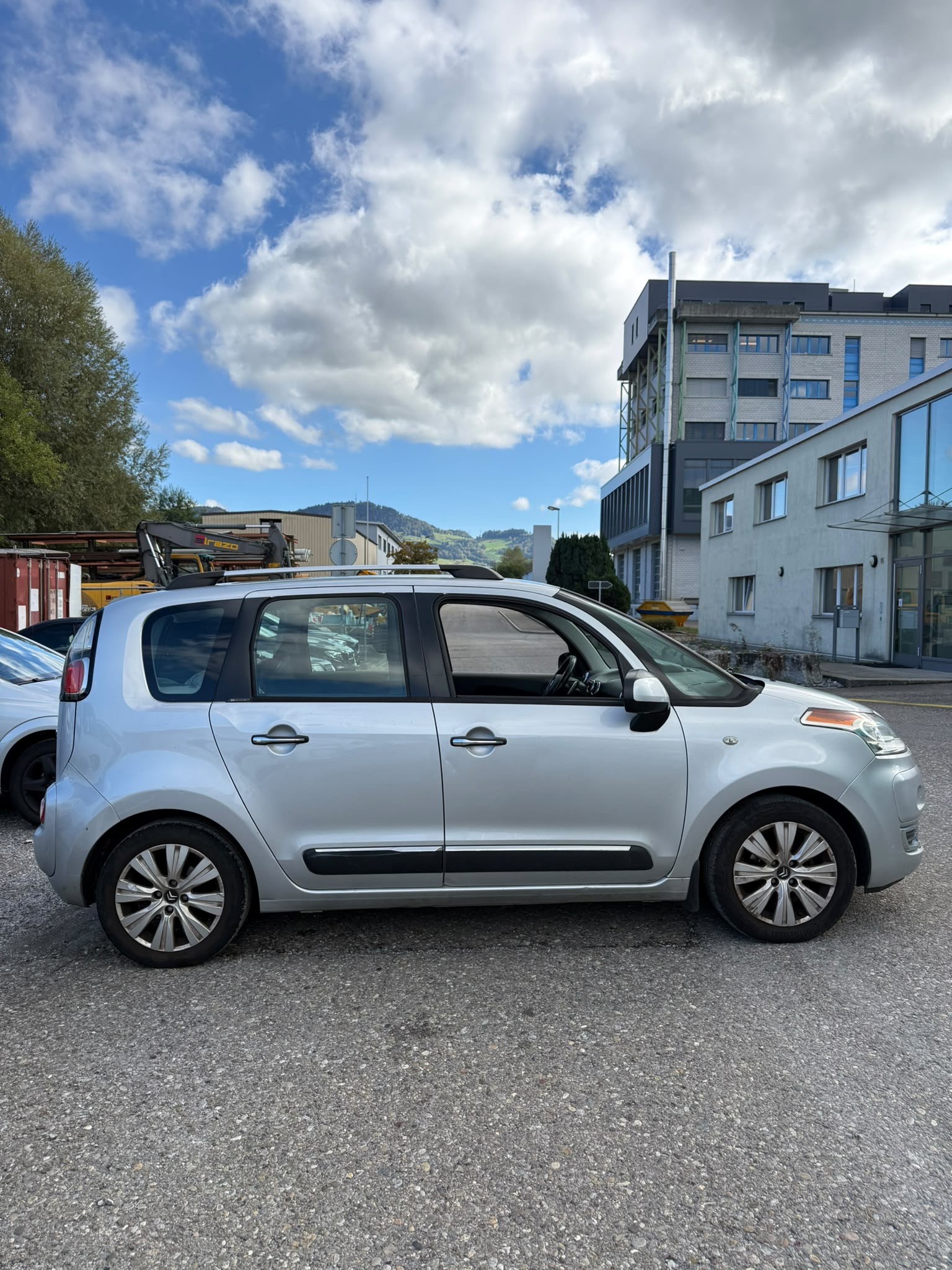 CITROEN C3 Picasso 1.6 HDi Swiss Style EGS6-image-6