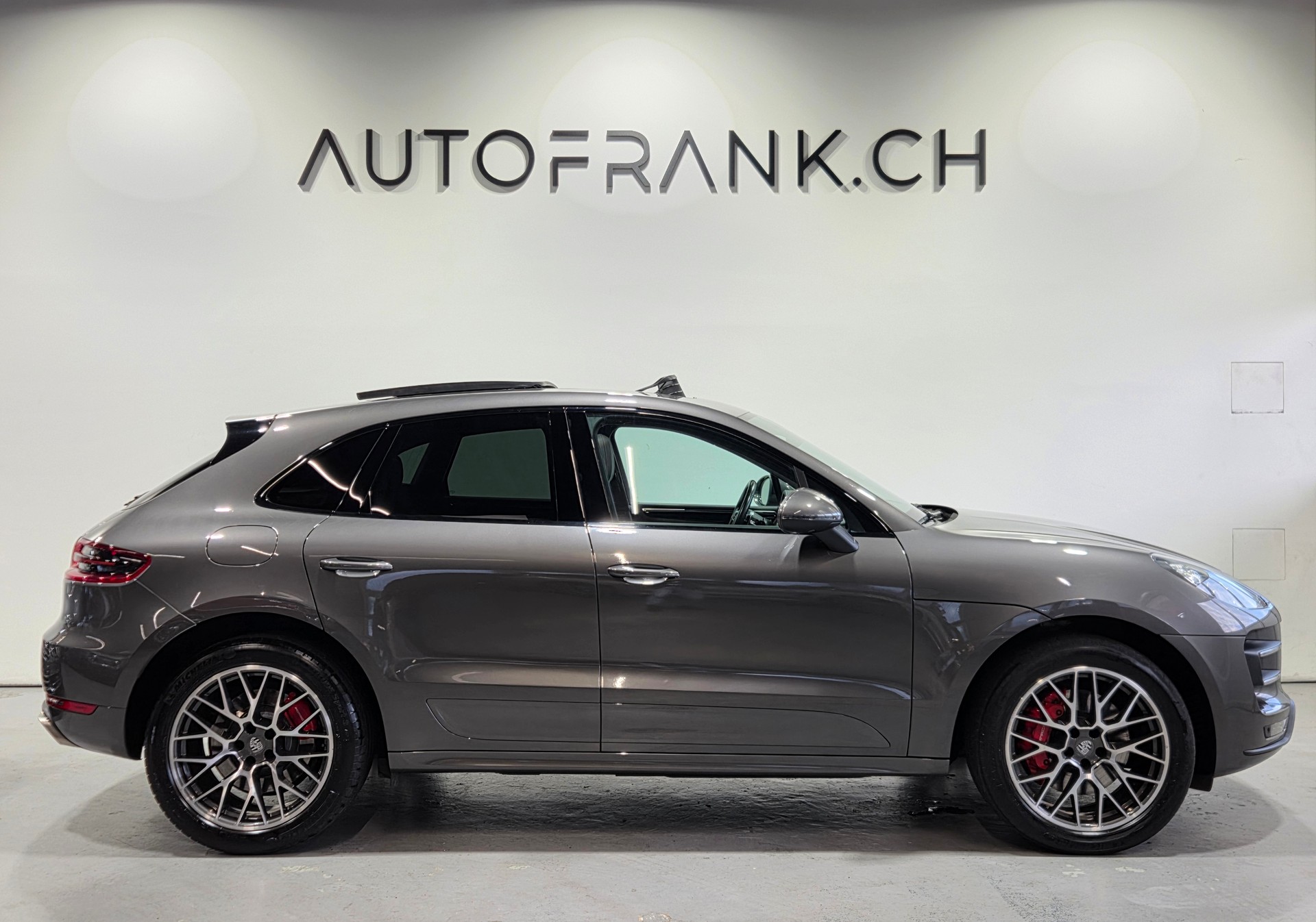 PORSCHE Macan 3.6 V6 Turbo-image-6