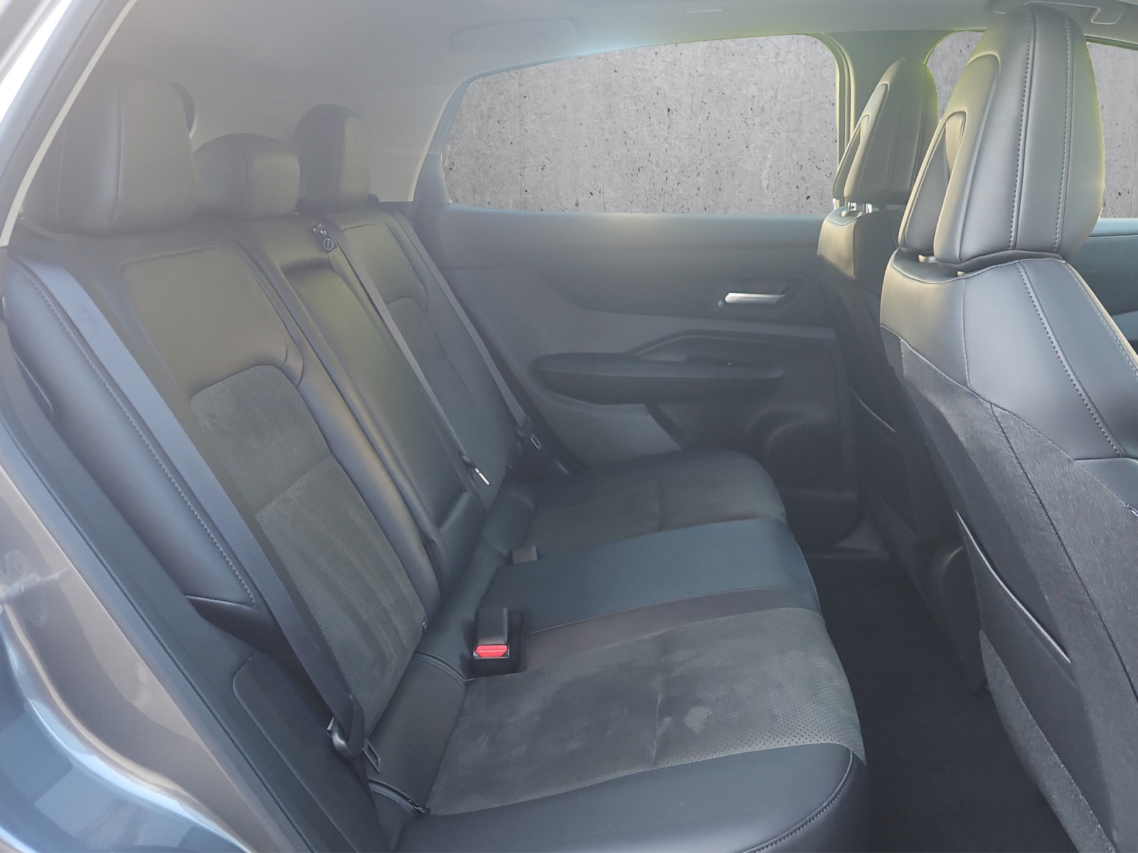 NISSAN Ariya Evolve e-4orce-image-12