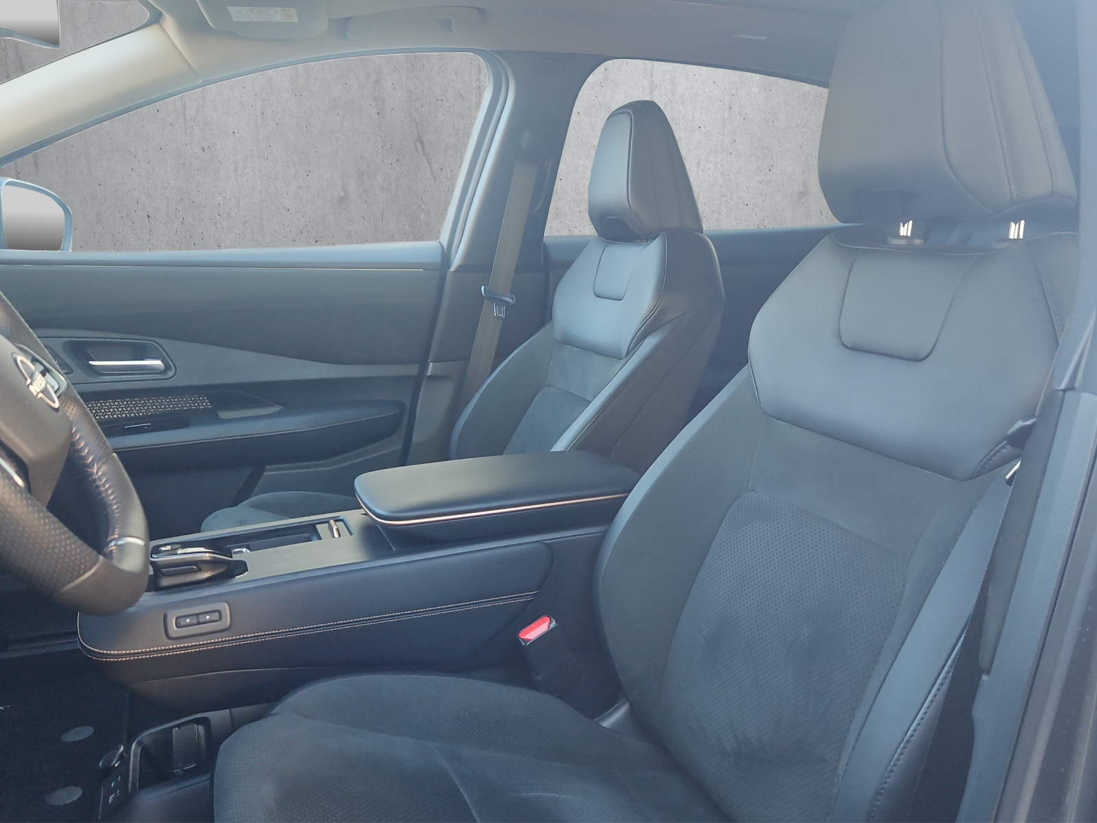 NISSAN Ariya Evolve e-4orce-image-8