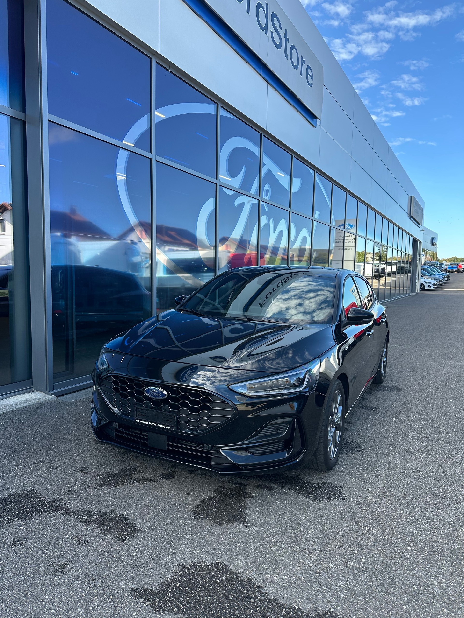 FORD Focus 1.0i EcoB Hybrid 125 ST-Line X