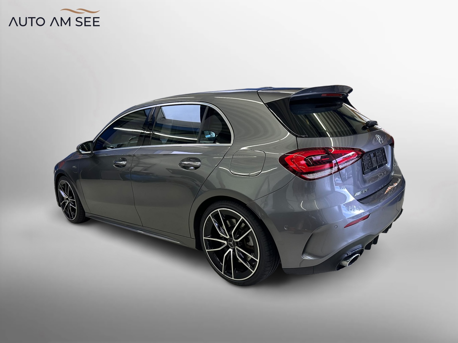 MERCEDES-BENZ A 35 AMG 4Matic Speedshift-image-2