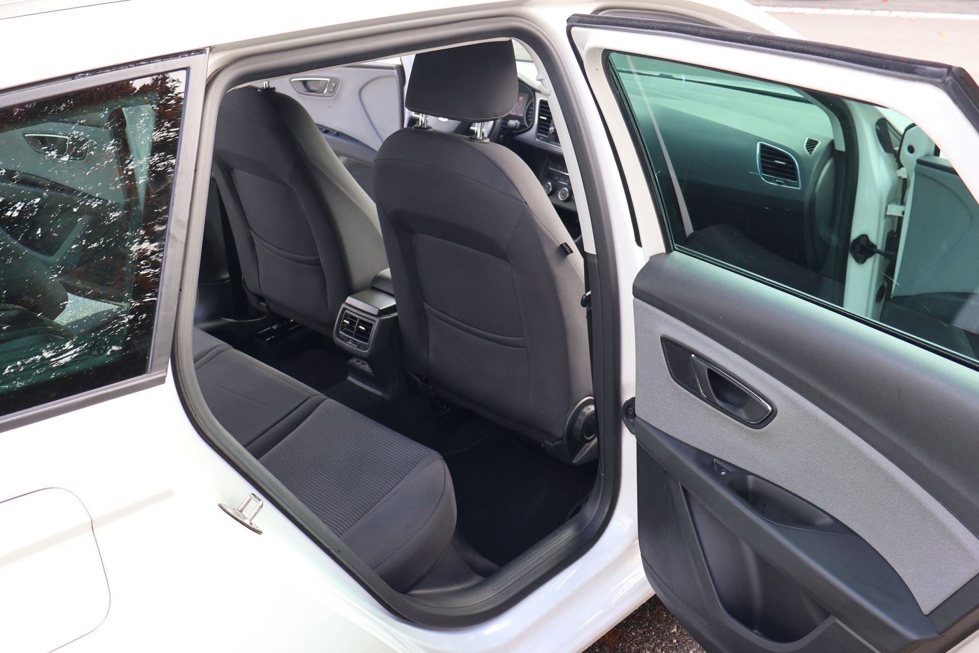 SEAT Leon ST 1.5 TGI Style DSG-image-15