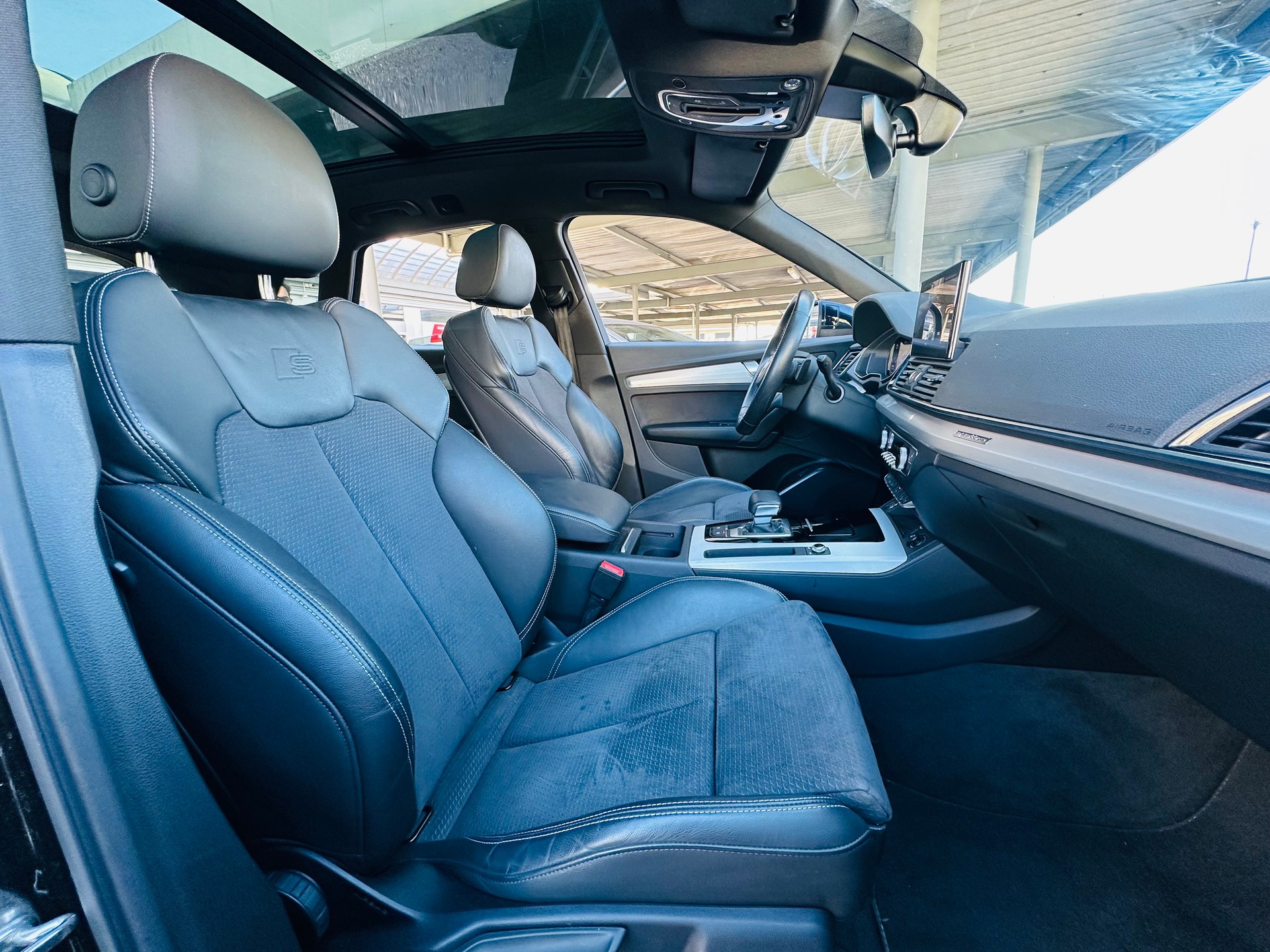 AUDI Q5 40 TDI S-line quattro S-tronic-image-9