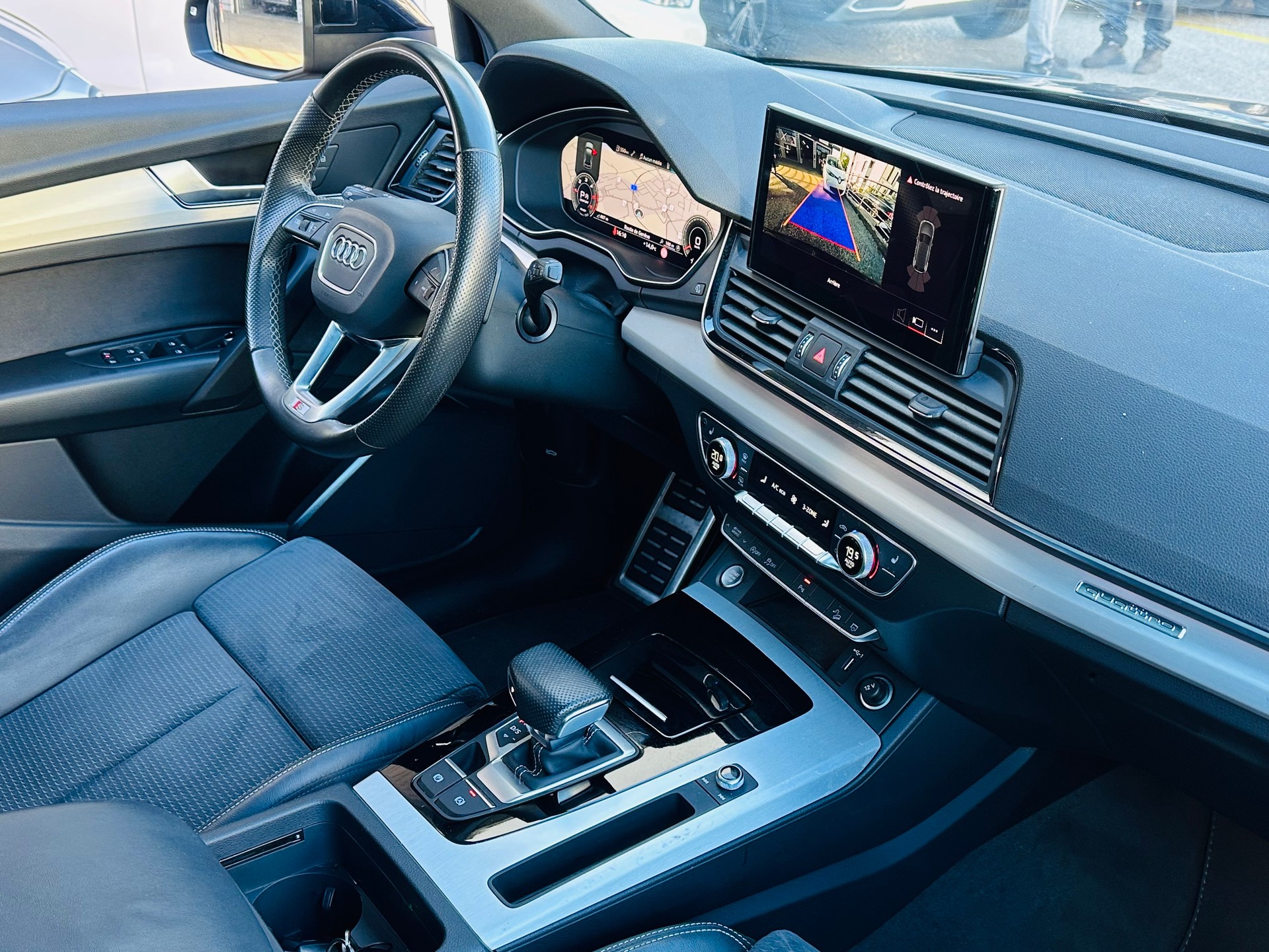 AUDI Q5 40 TDI S-line quattro S-tronic-image-10