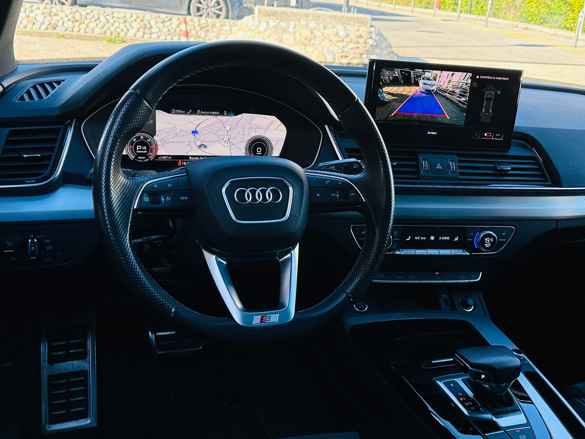 AUDI Q5 40 TDI S-line quattro S-tronic-image-11