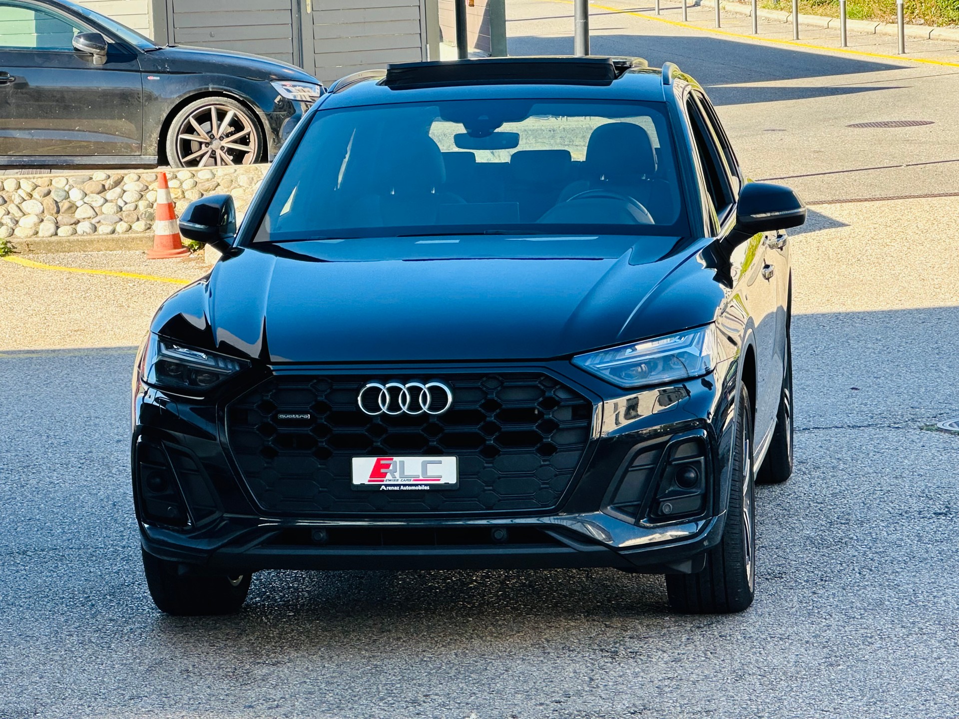 AUDI Q5 40 TDI S-line quattro S-tronic-image-5