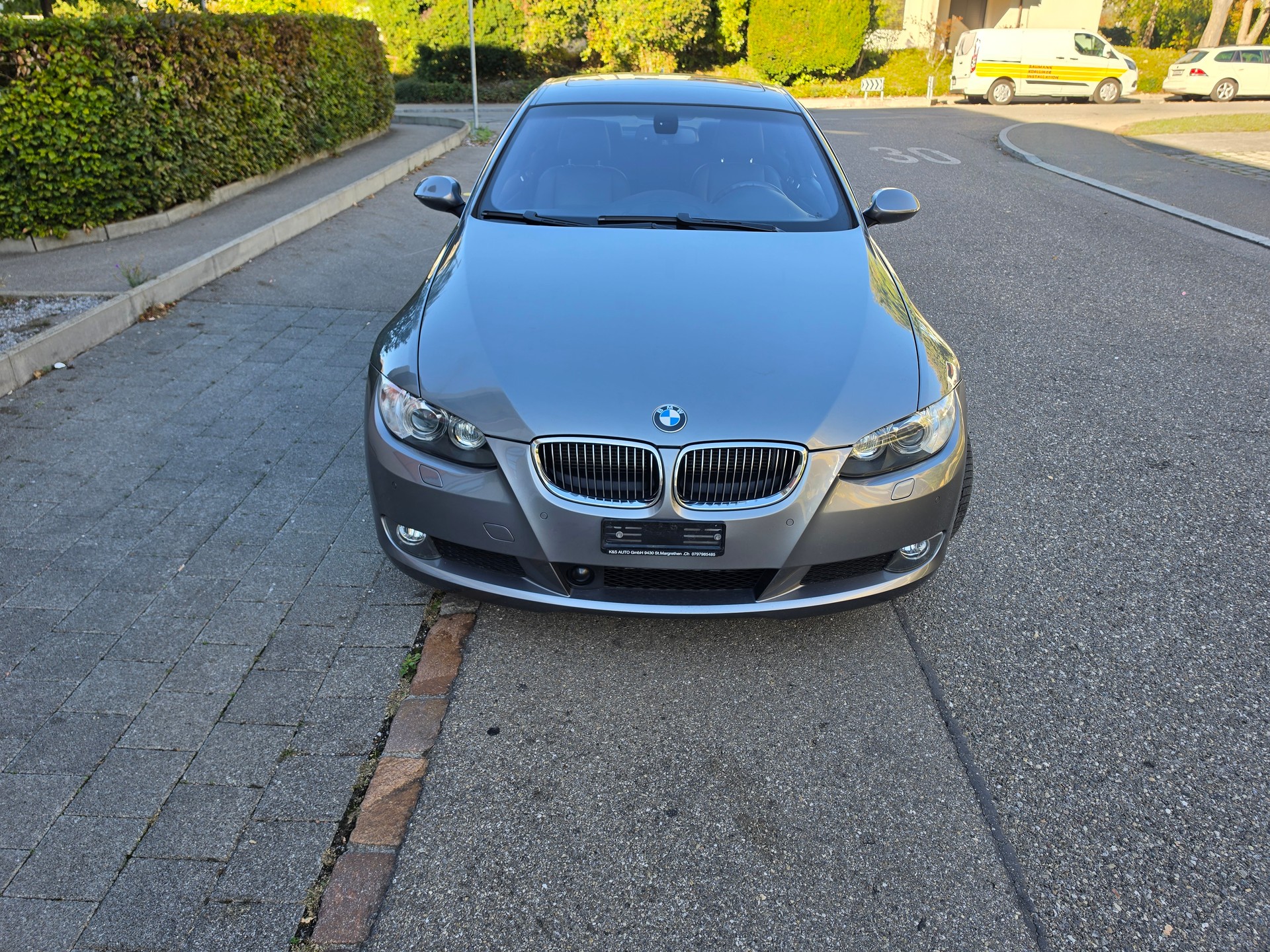 BMW 330d xDrive Coupé-image-4