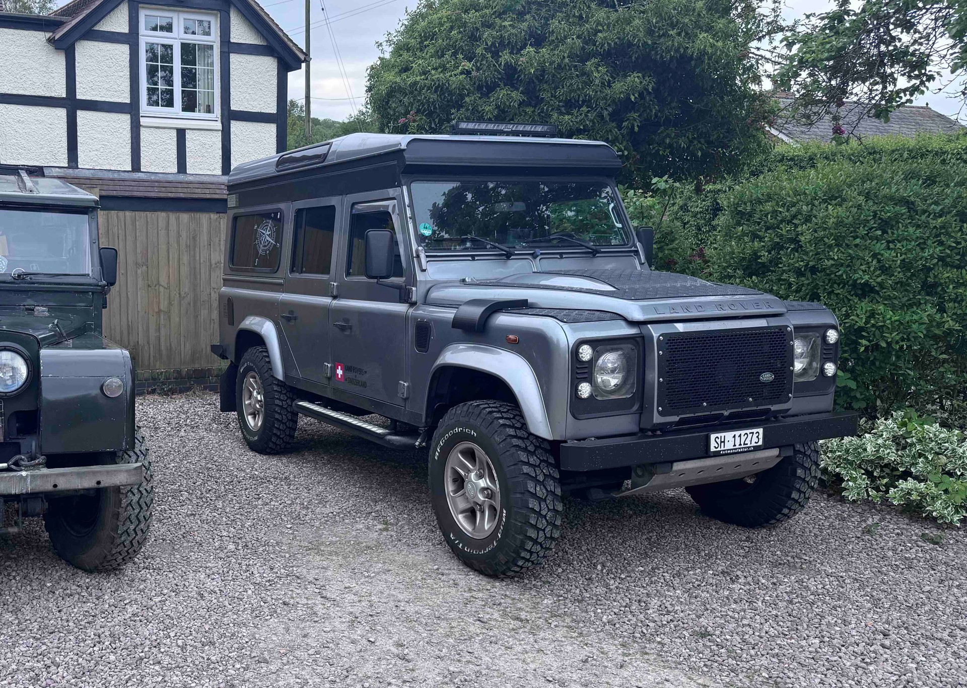 LAND ROVER 110 2.2 TD4 SW-image-1