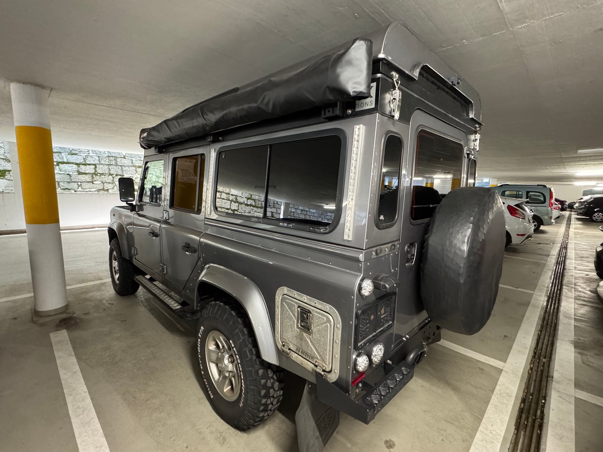 LAND ROVER 110 2.2 TD4 SW-image-2