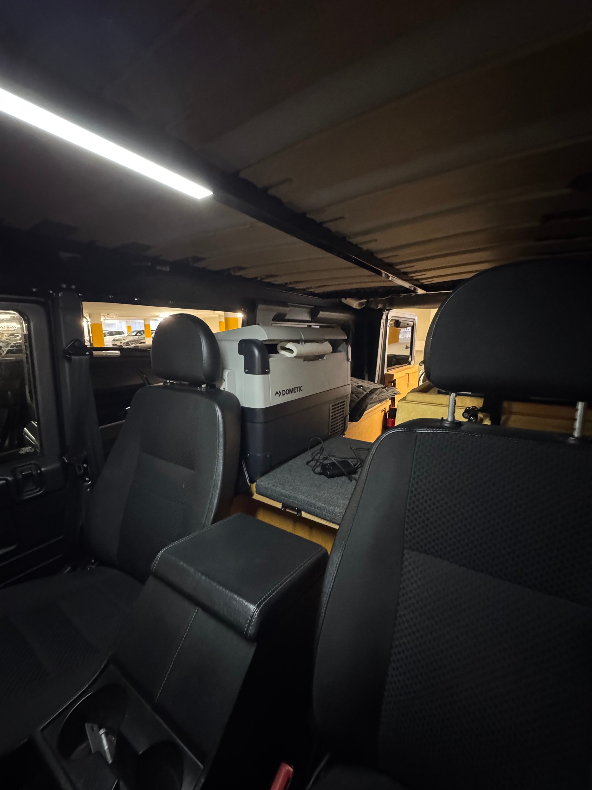 LAND ROVER 110 2.2 TD4 SW-image-4