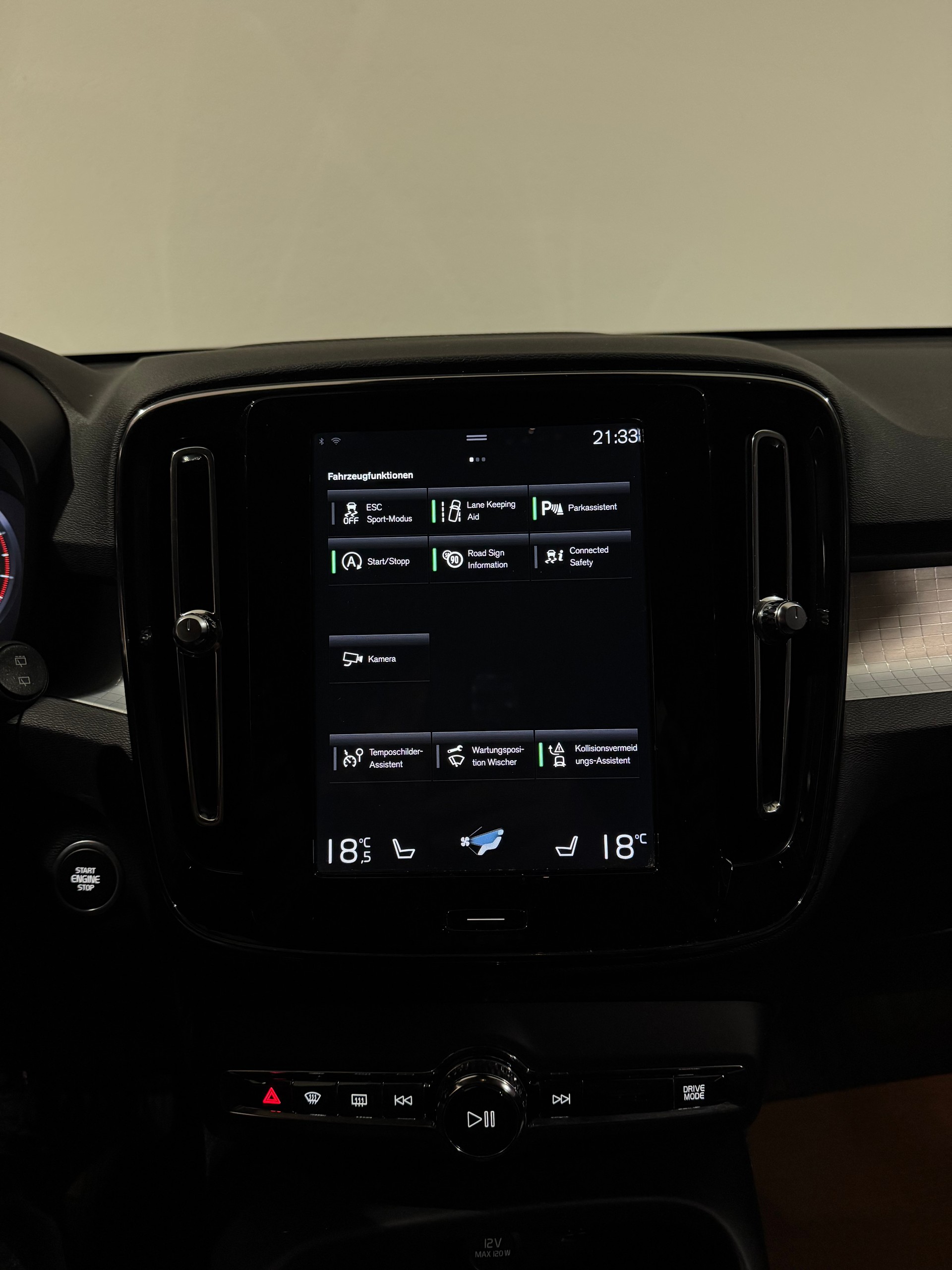 VOLVO XC40 T5 AWD Inscription Geartronic I AHK 2100 KG I-image-17