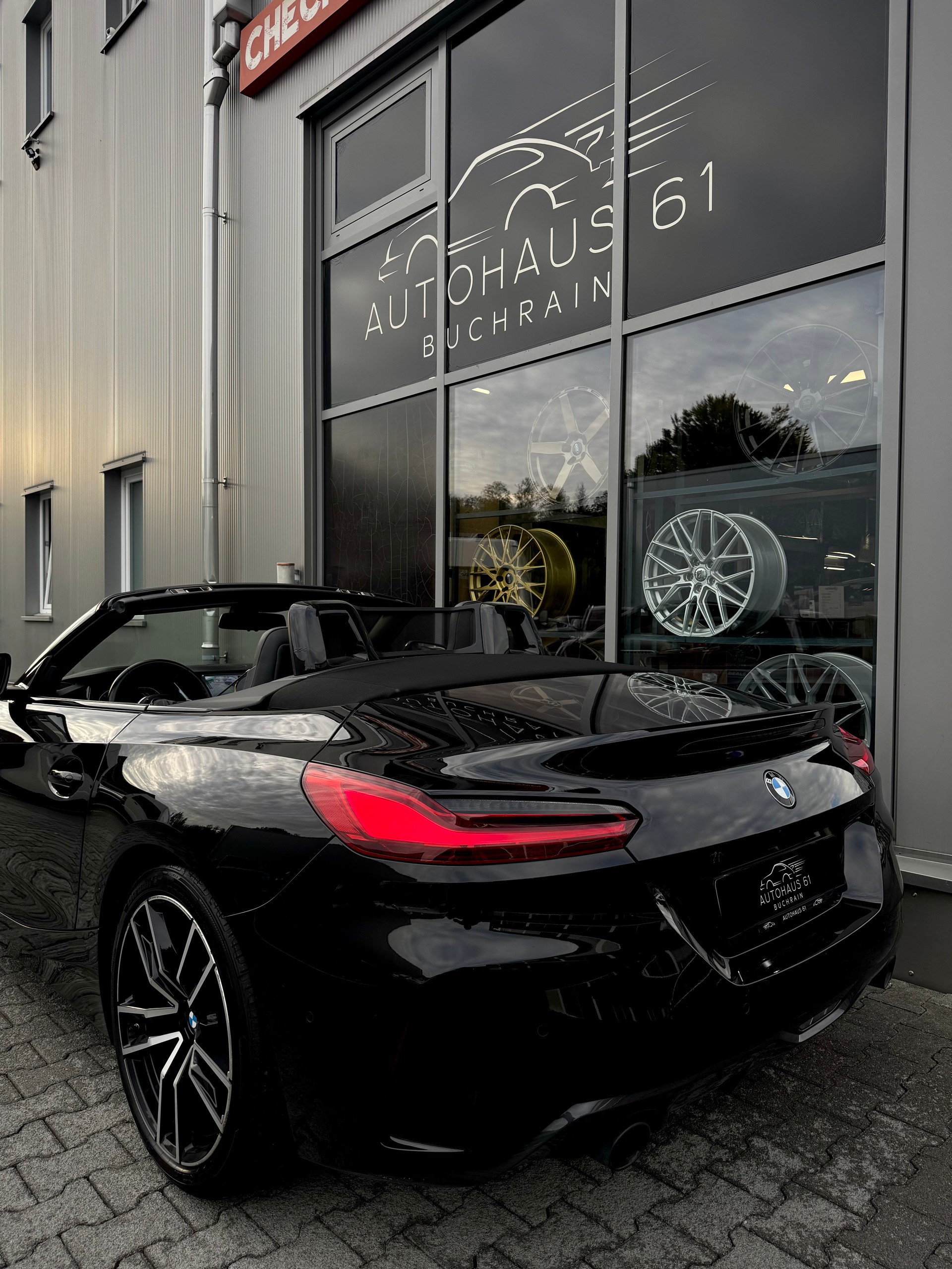 BMW Z4 sDrive 20i M Sport Steptronic / 1 Jahr Garantie geschenkt-image-26
