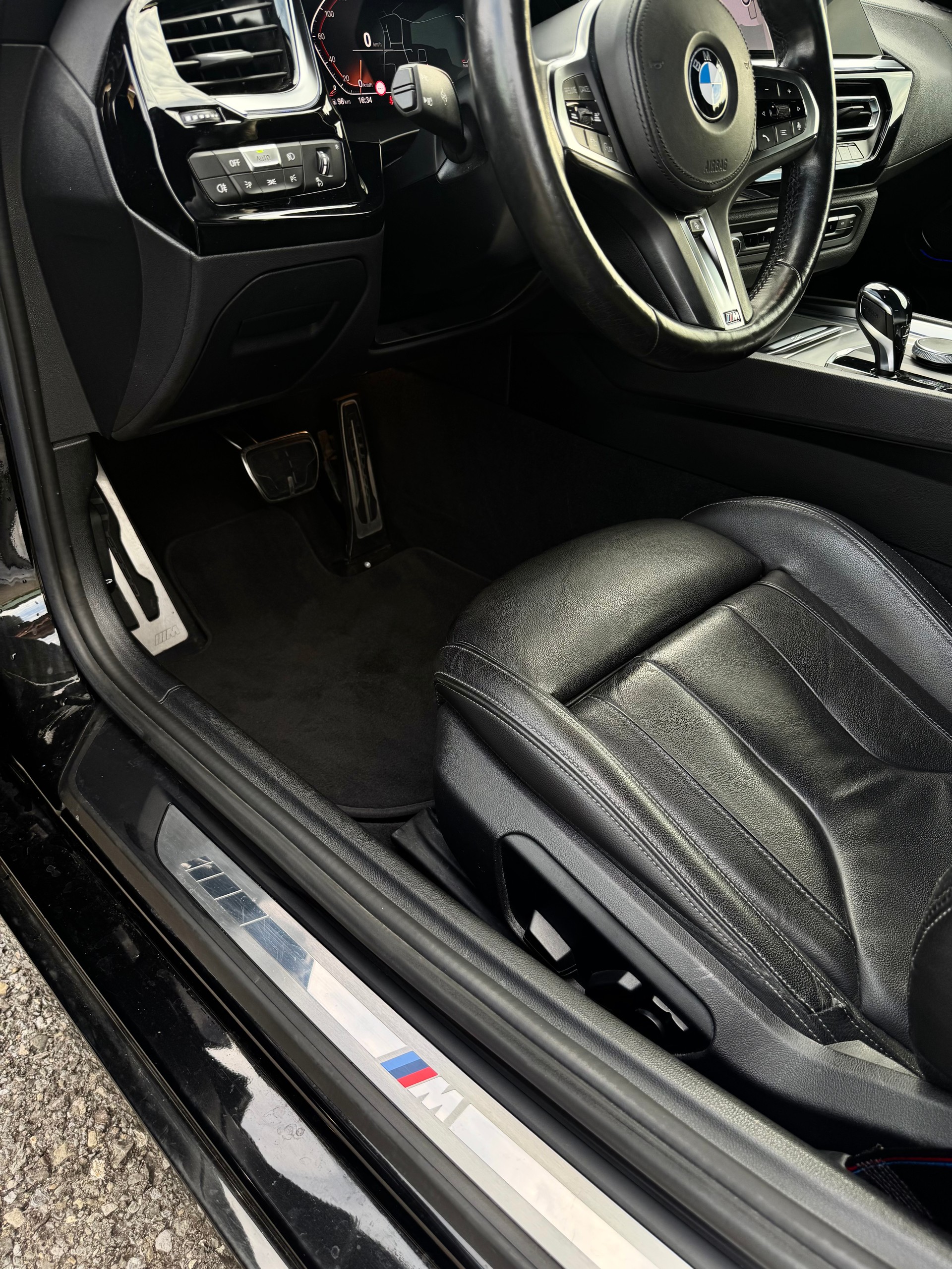 BMW Z4 sDrive 20i M Sport Steptronic / 1 Jahr Garantie geschenkt-image-14