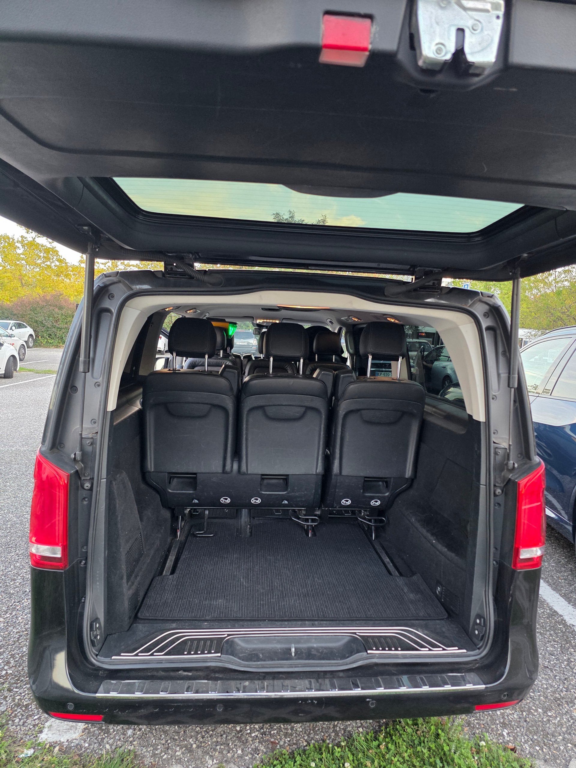 MERCEDES-BENZ V 250-image-5