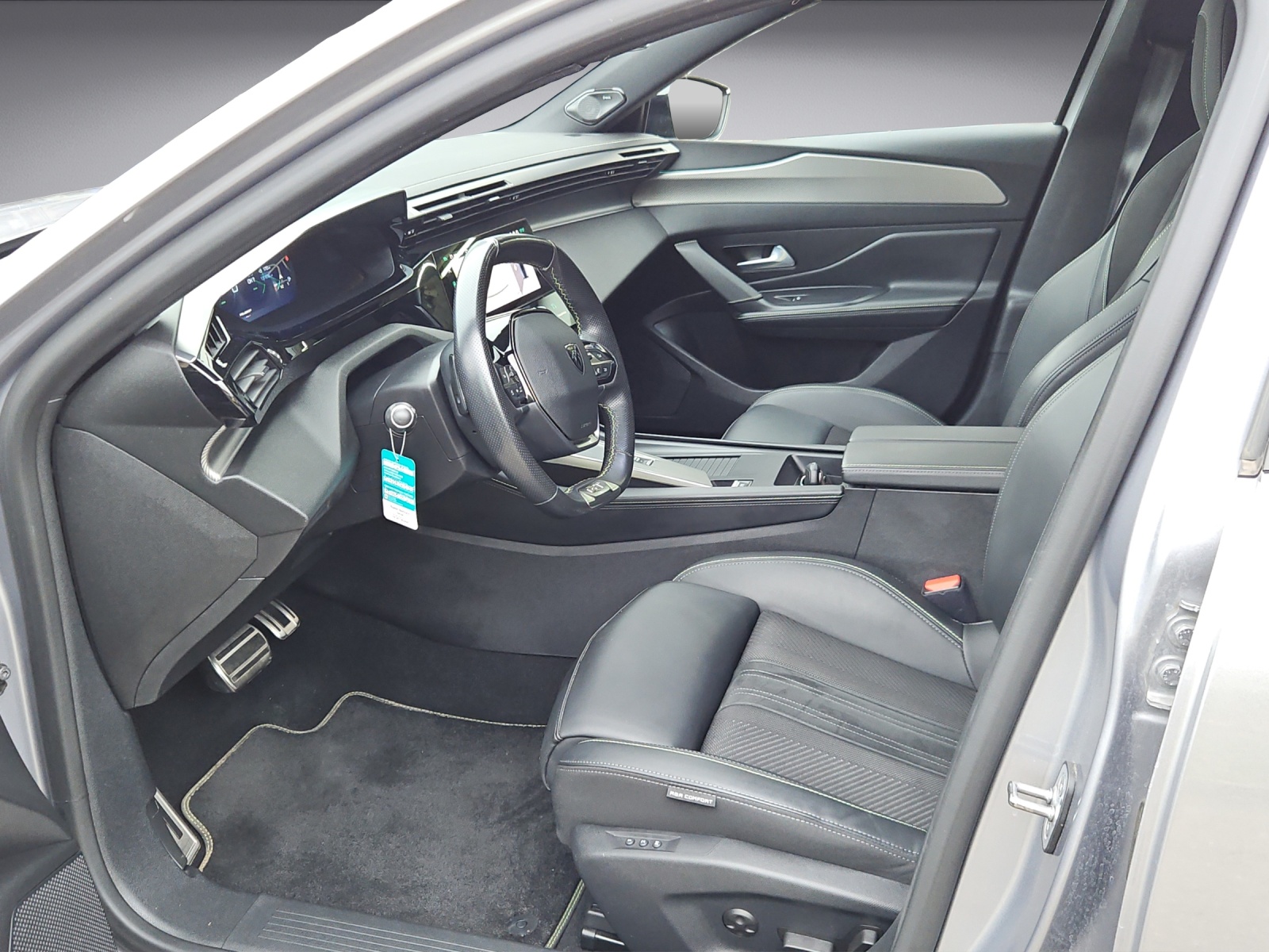 PEUGEOT 308 1.5 BlueHDI GT EAT8-image-9