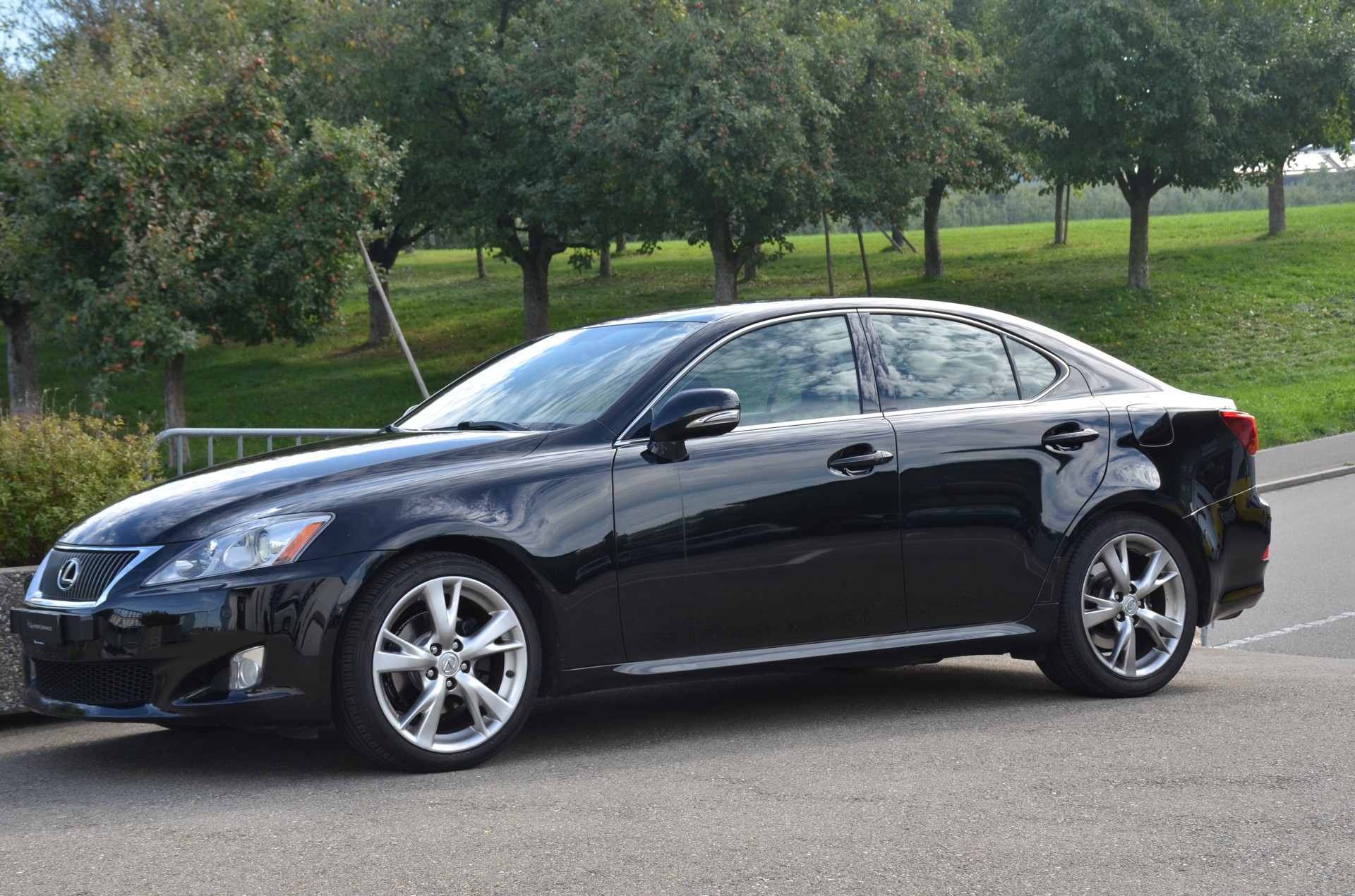 LEXUS IS 250 Sport Automatic-image-6