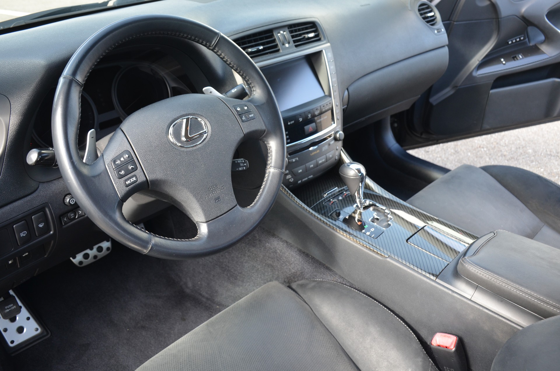 LEXUS IS 250 Sport Automatic-image-16