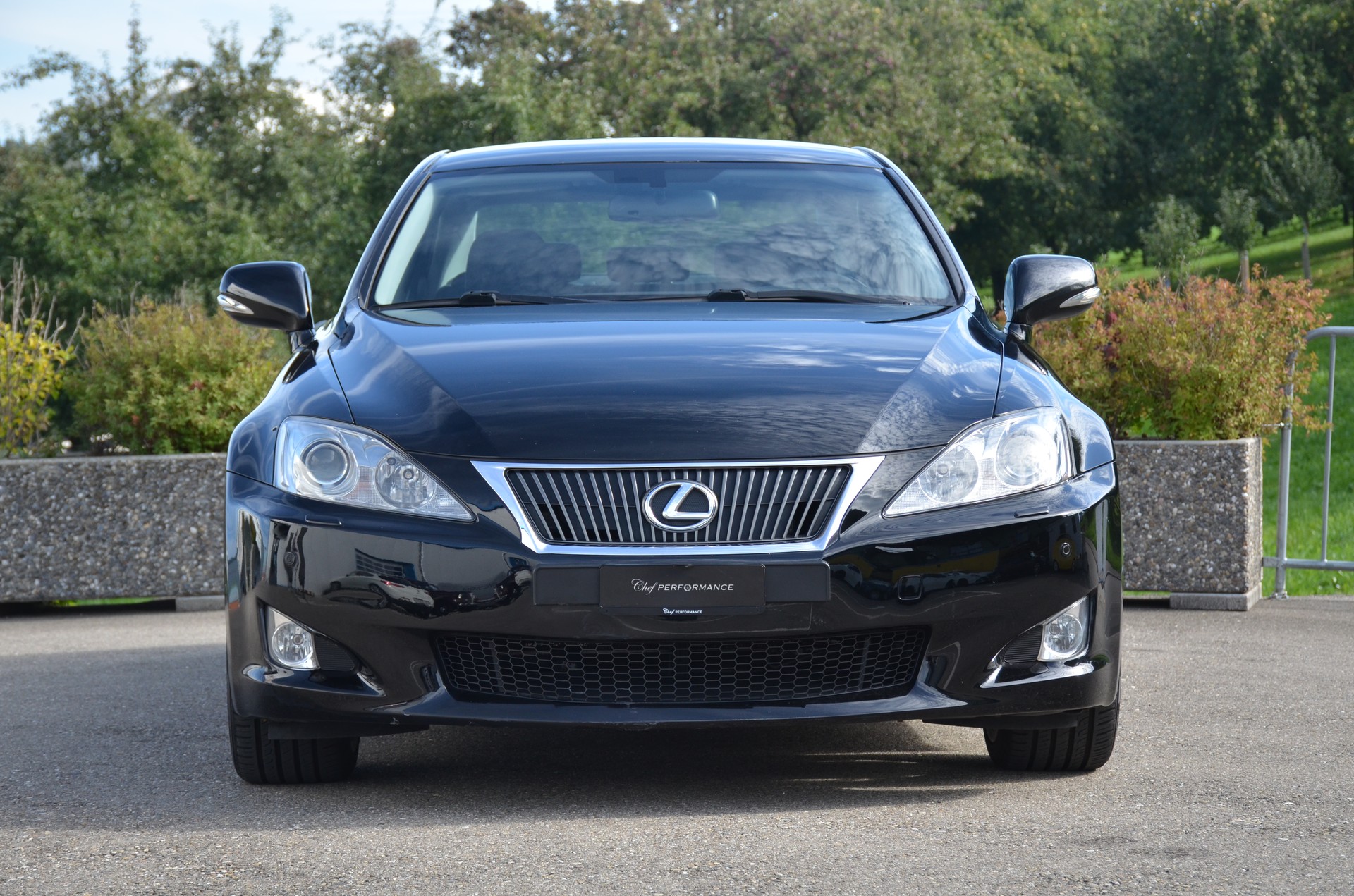 LEXUS IS 250 Sport Automatic-showroom-element-1