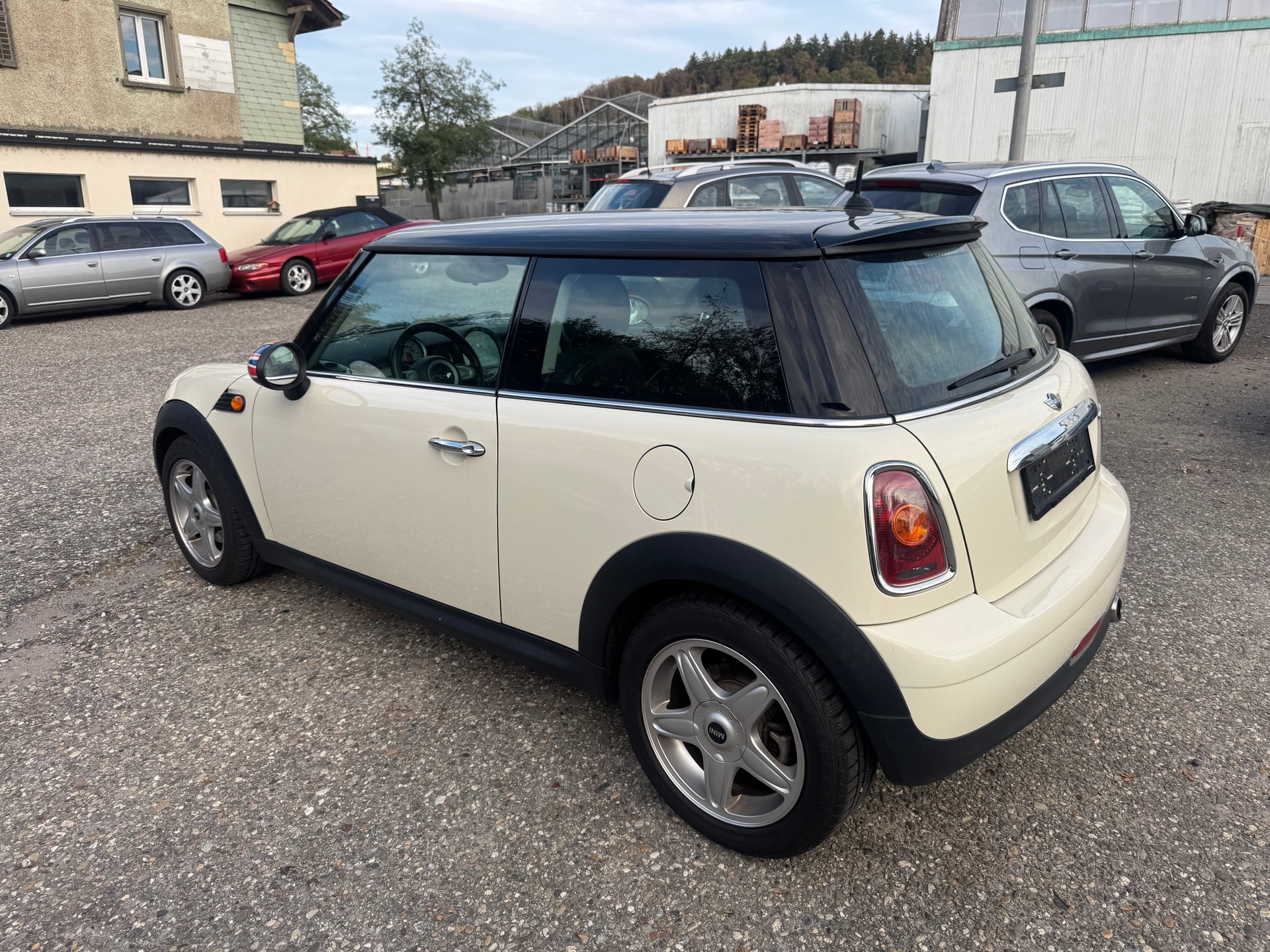 MINI Cooper-image-3