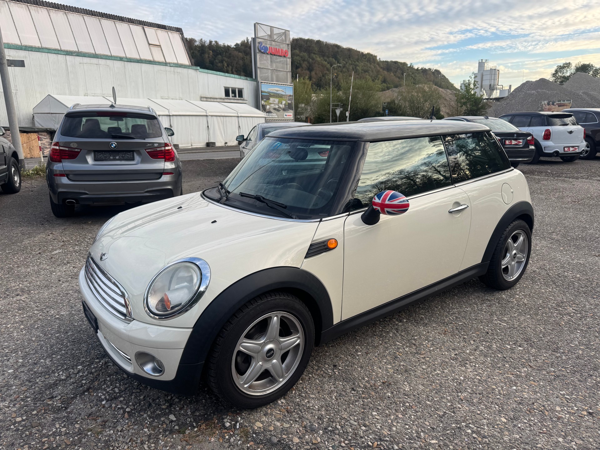 MINI Cooper-image-2