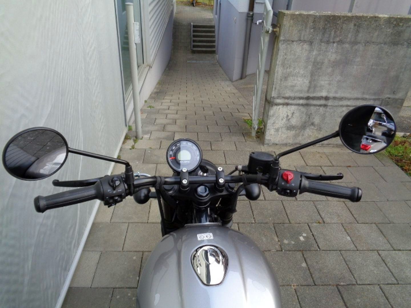 ROYAL ENFIELD HNTR 350 E5-image-6