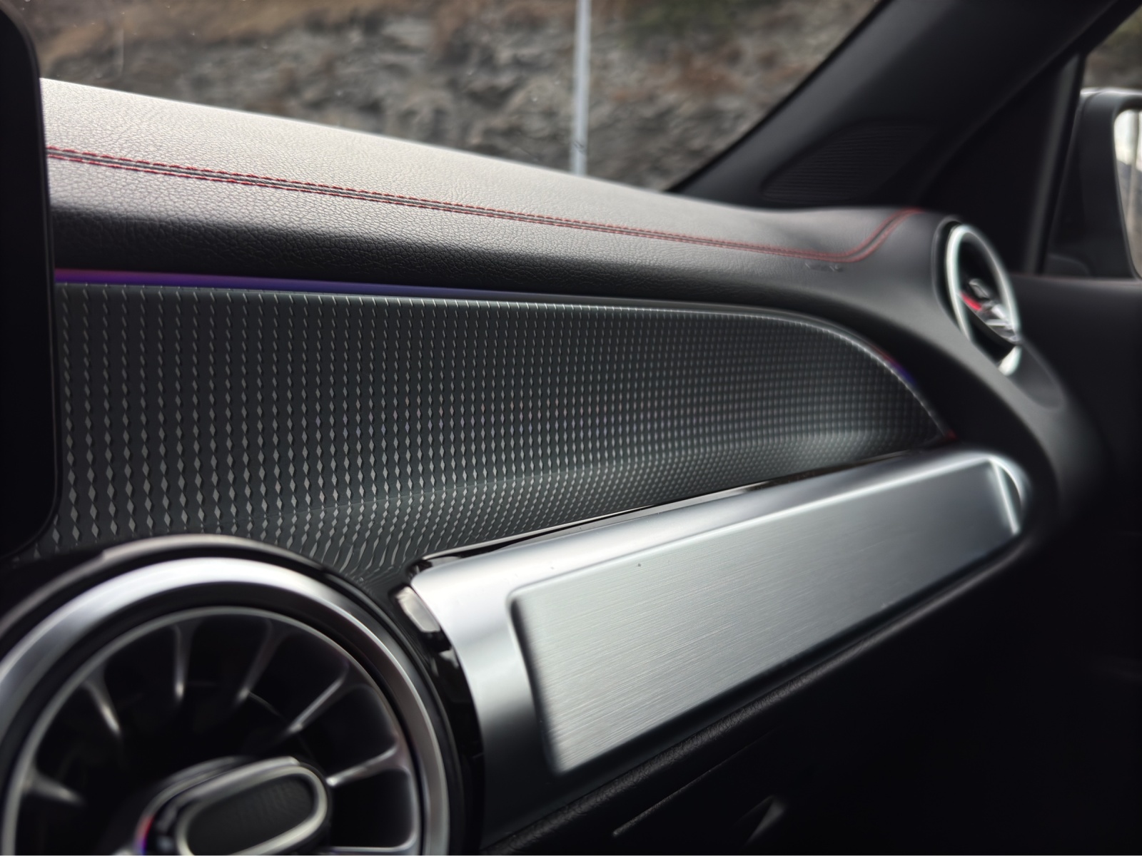 MERCEDES-BENZ EQB 350 AMG Line 4Matic-image-27