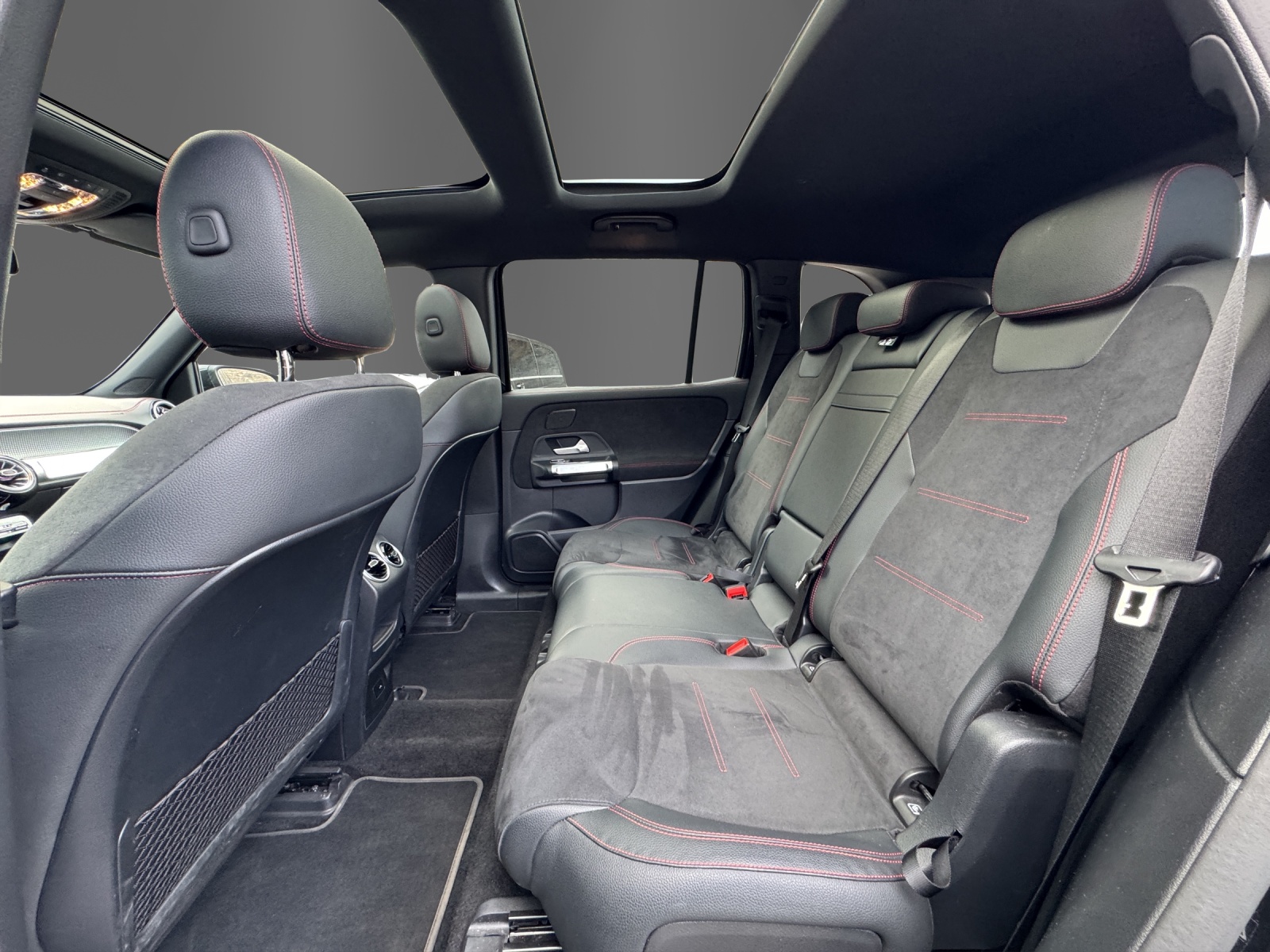 MERCEDES-BENZ EQB 350 AMG Line 4Matic-image-12