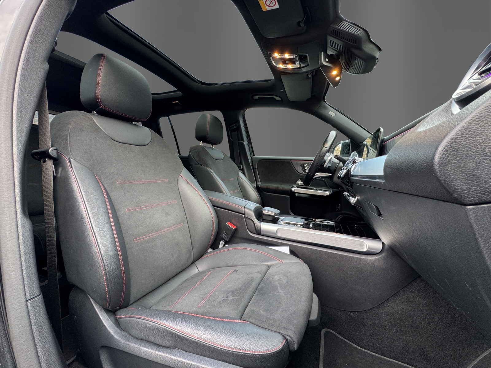 MERCEDES-BENZ EQB 350 AMG Line 4Matic-image-17