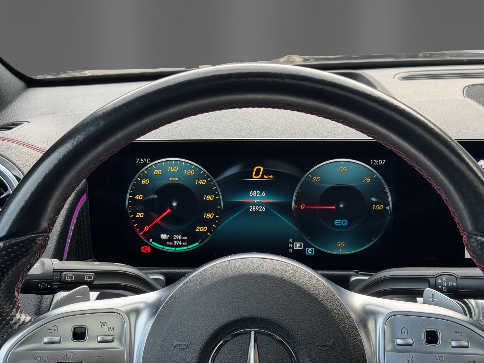 MERCEDES-BENZ EQB 350 AMG Line 4Matic-image-10