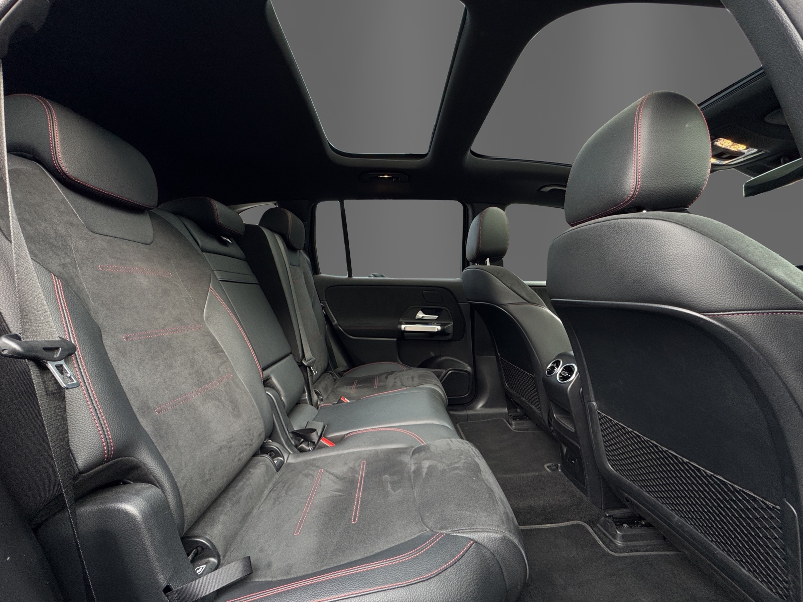 MERCEDES-BENZ EQB 350 AMG Line 4Matic-image-18