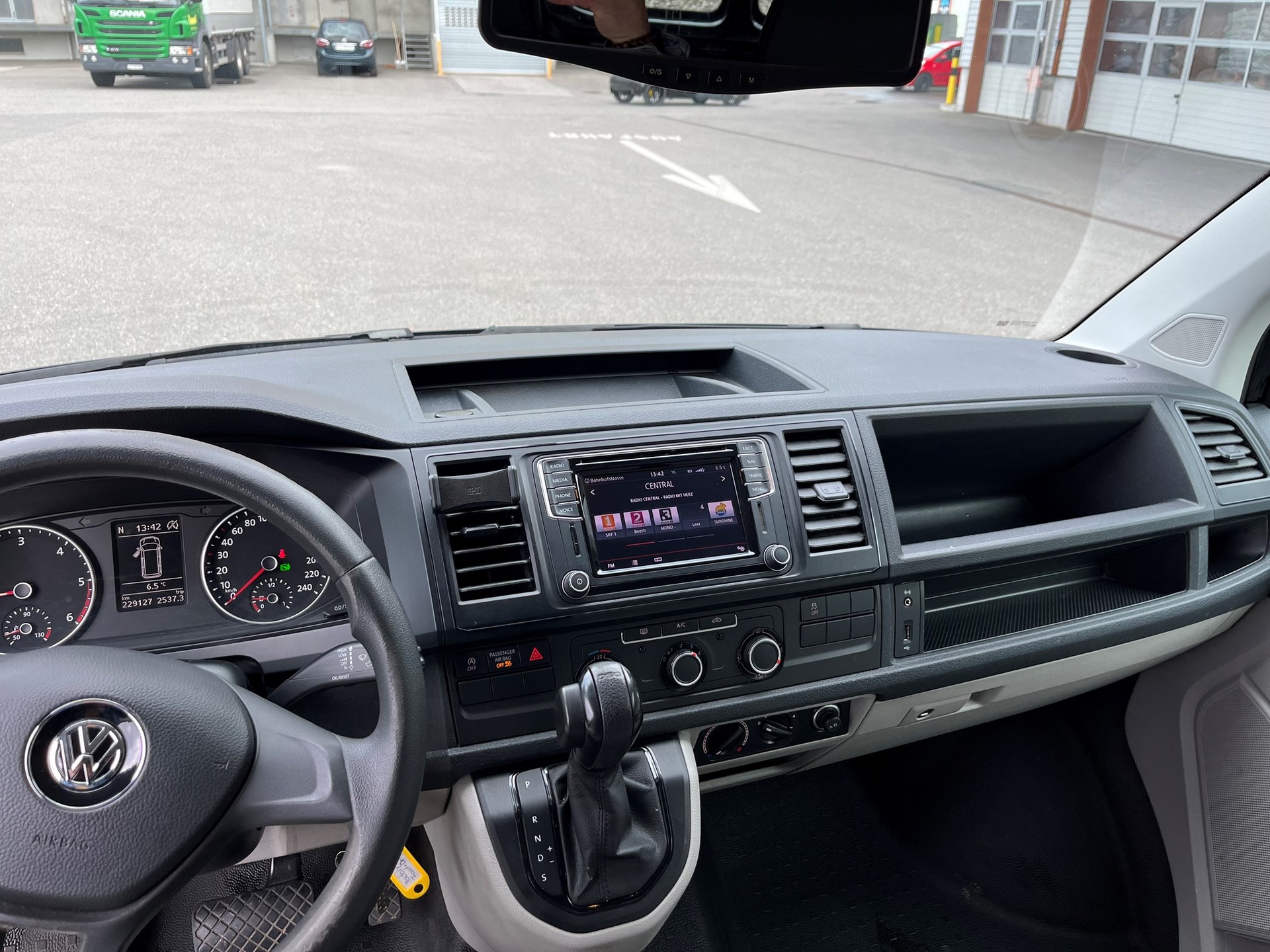 VW T6 2.0 Bi-TDI 4Motion DSG-image-5