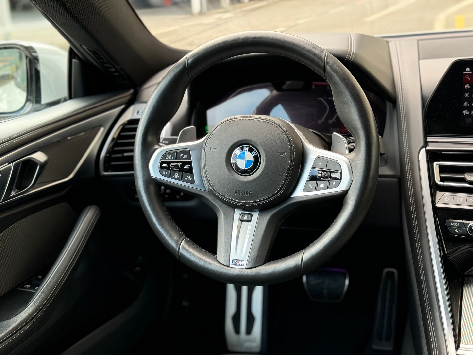 BMW 840d xDrive Steptronic-image-15