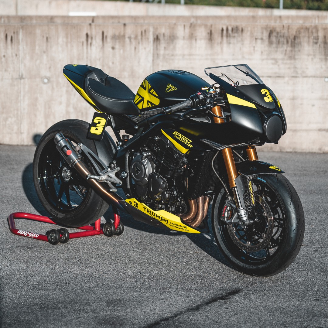 TRIUMPH Speed Triple RR