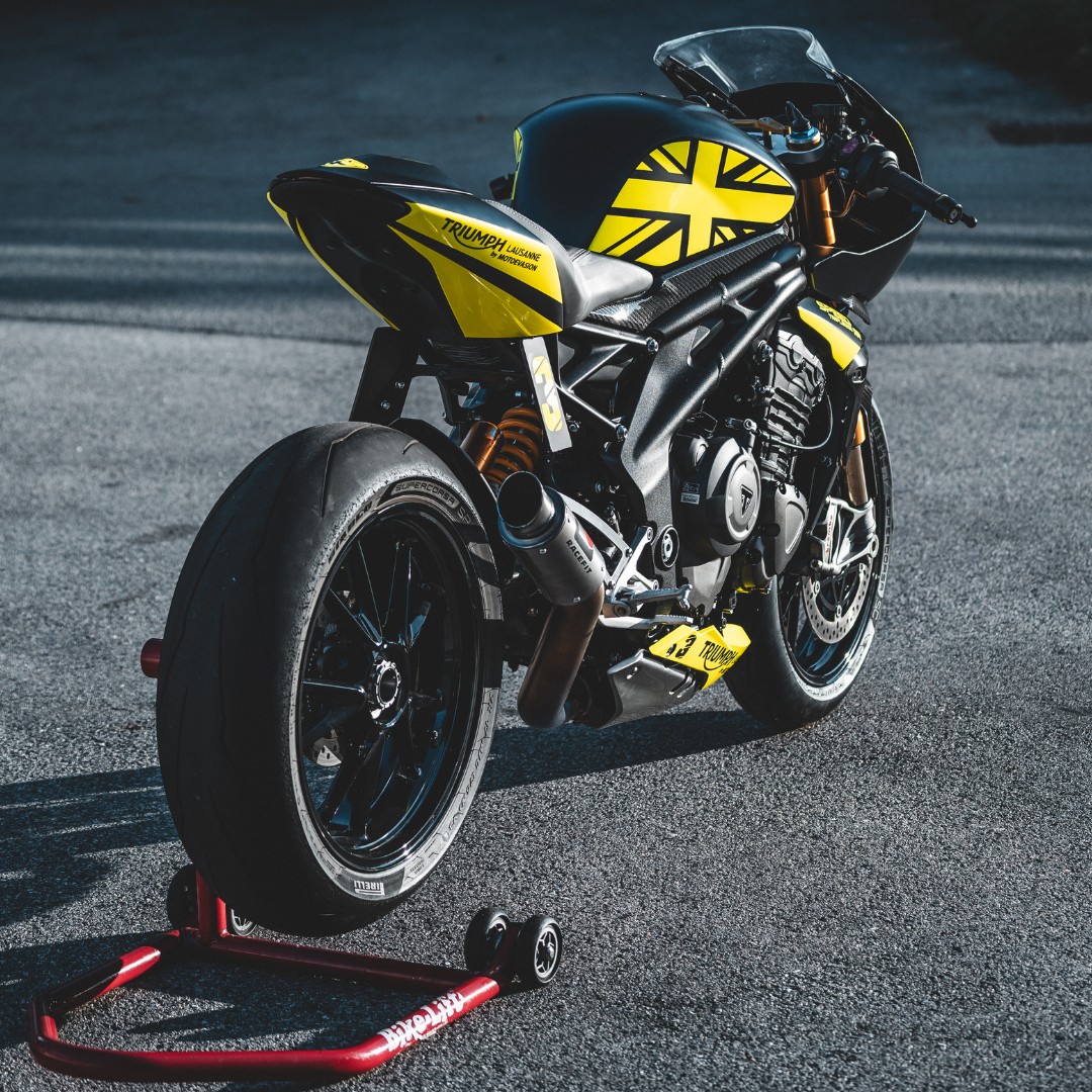 TRIUMPH Speed Triple RR-showroom-element-2