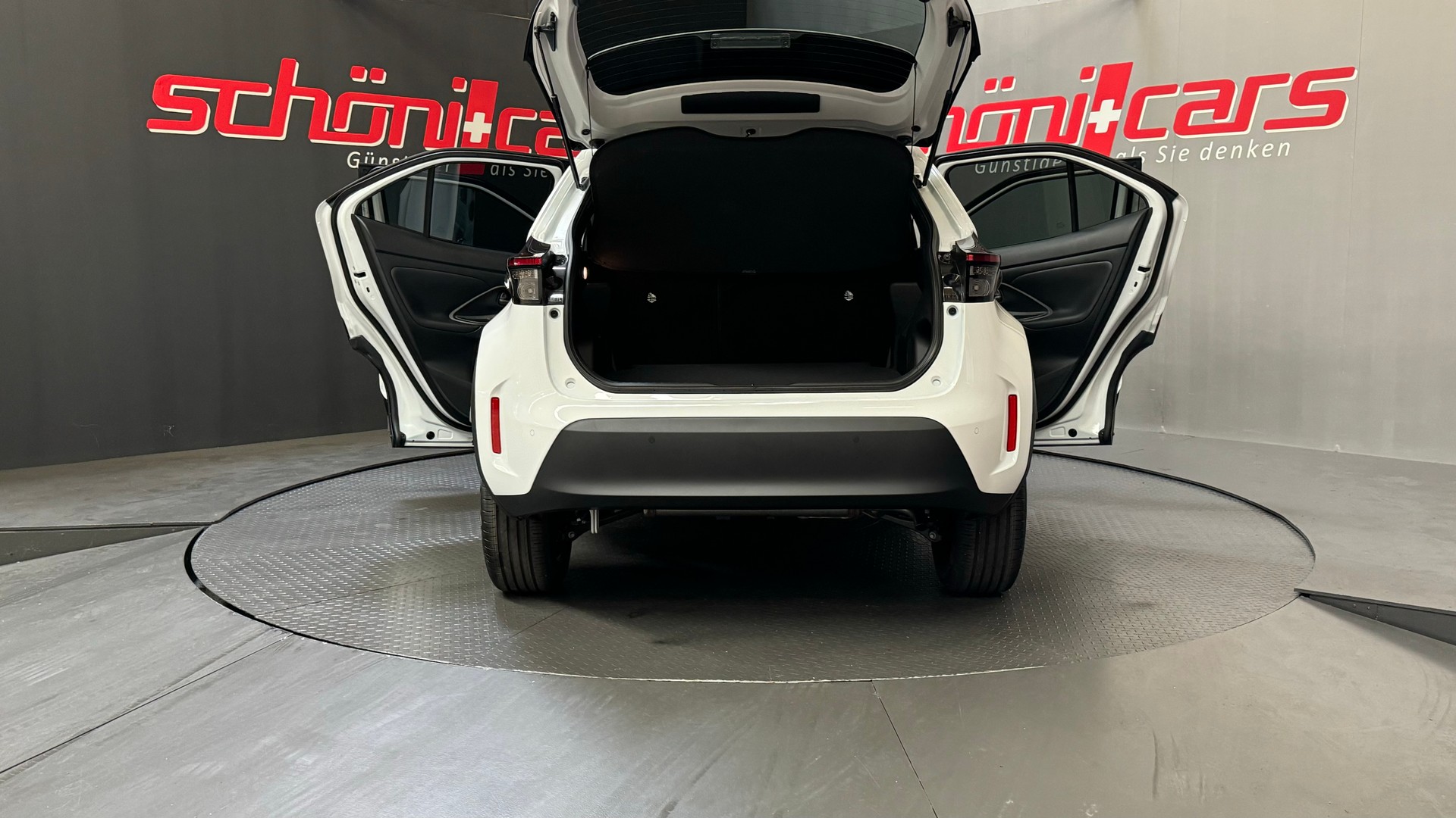 TOYOTA Yaris Cross 1.5 Trend AWDi e-CVT 130PS-image-5